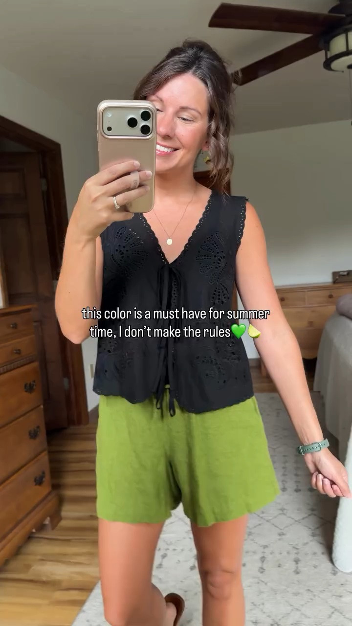 it just looks SO good with a summer tan💚

#chartreuse #summercolor #limegreen #summercolors #dopaminedressing

#LTKPetite #LTKSeasonal #LTKgrwm