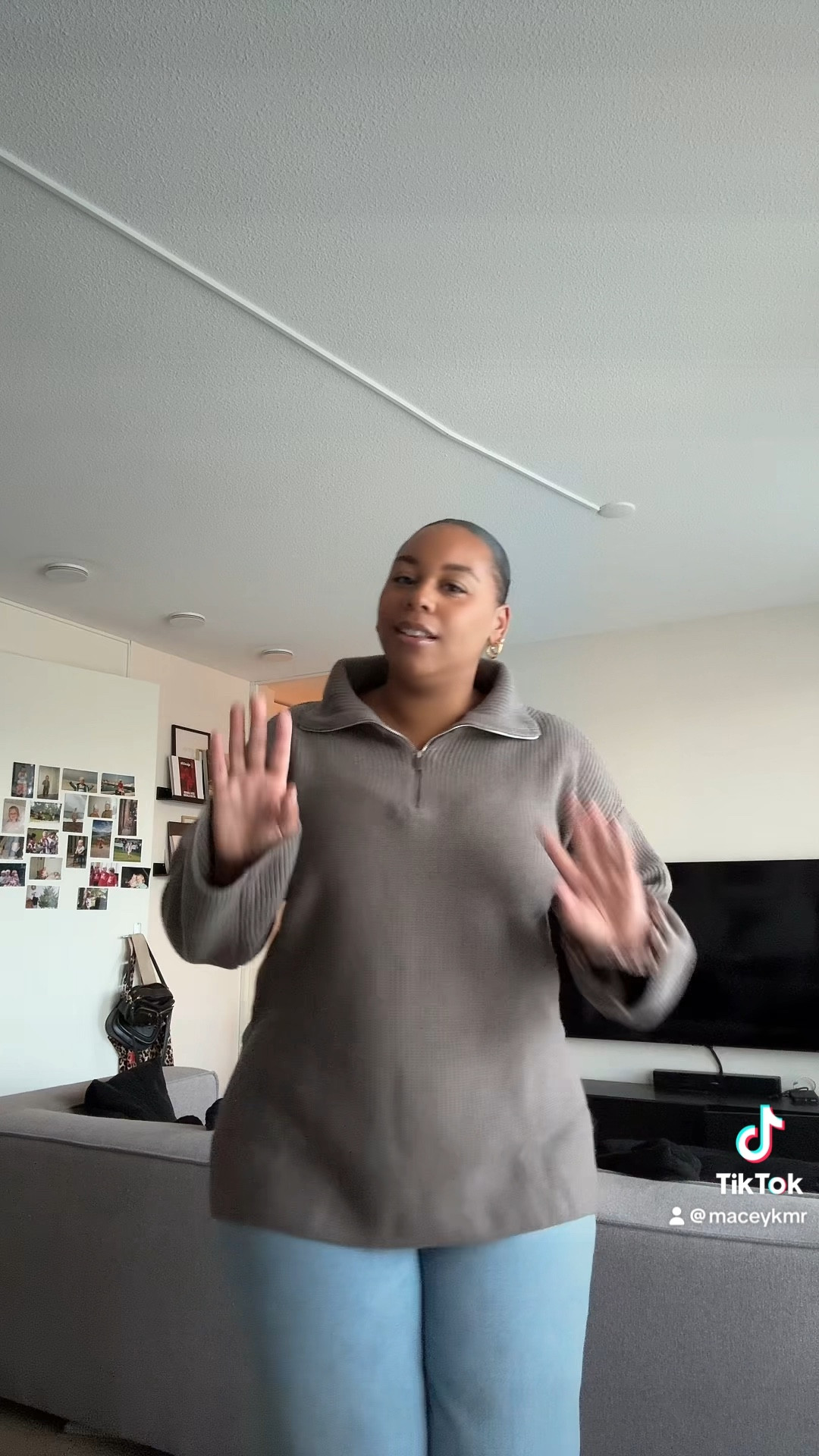 Brown H&M plussize zip sweater 

#LTKcurves #LTKplussize #LTKnederlands