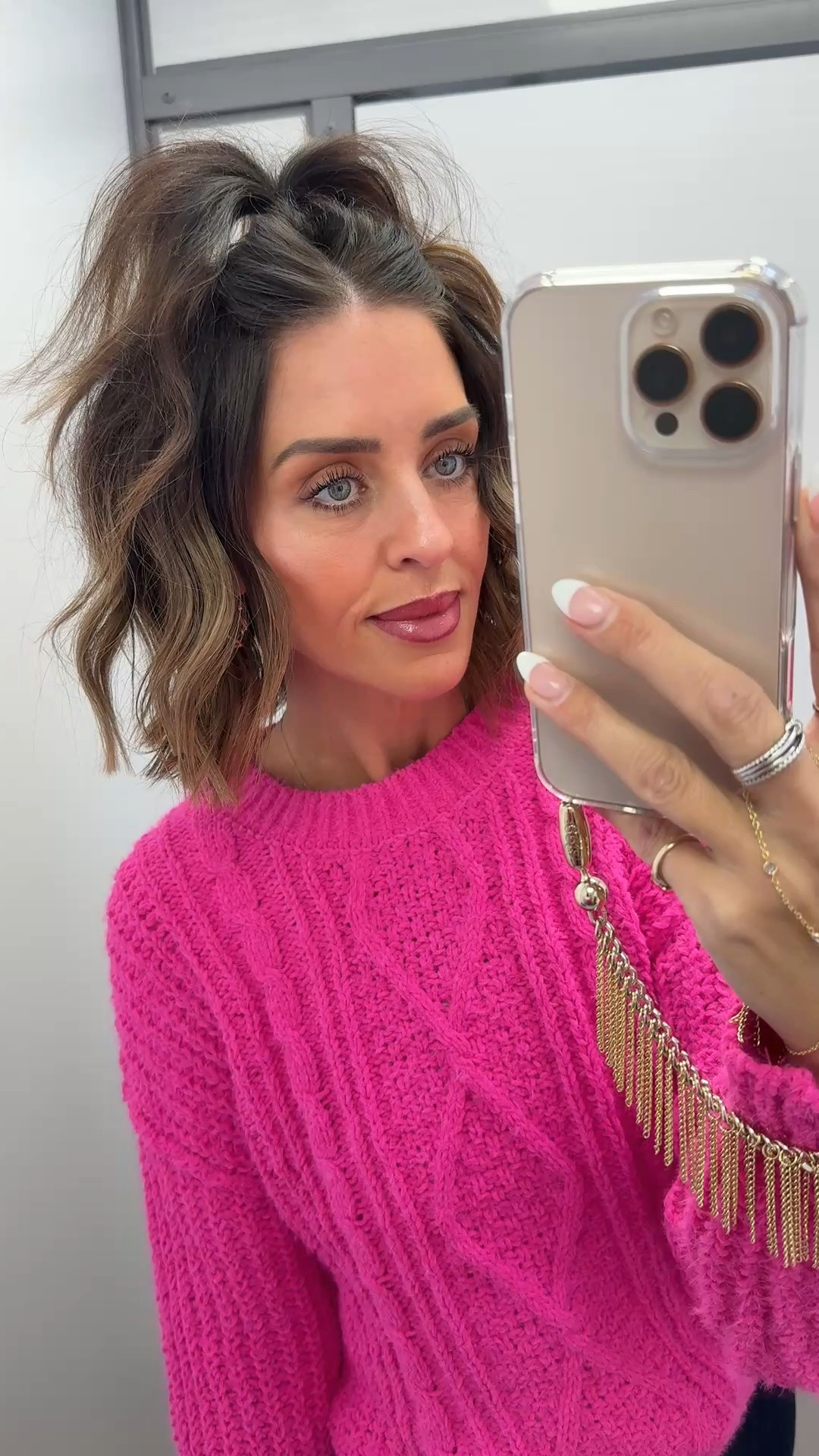 New cozy winter arrivals!!
Cardigan - size S
Butter yellow half zip - size L
Shorts - size M
Brown set - top (S), pants (M)
Sweaters - size S
Sweatshirts - sized to an XL



#LTKFindsUnder100 #LTKSaleAlert #LTKFindsUnder50