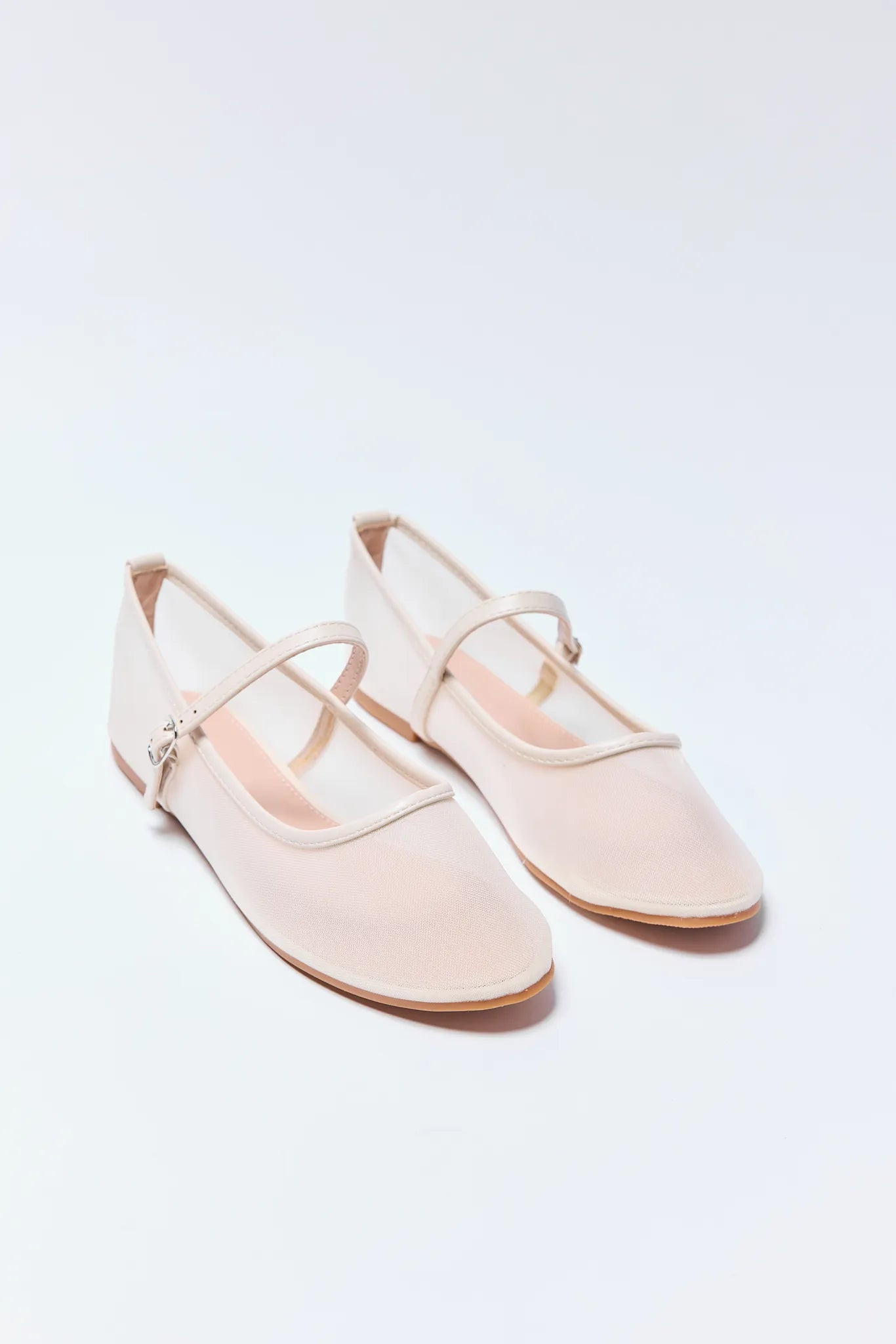Jane Flats- White | Avara