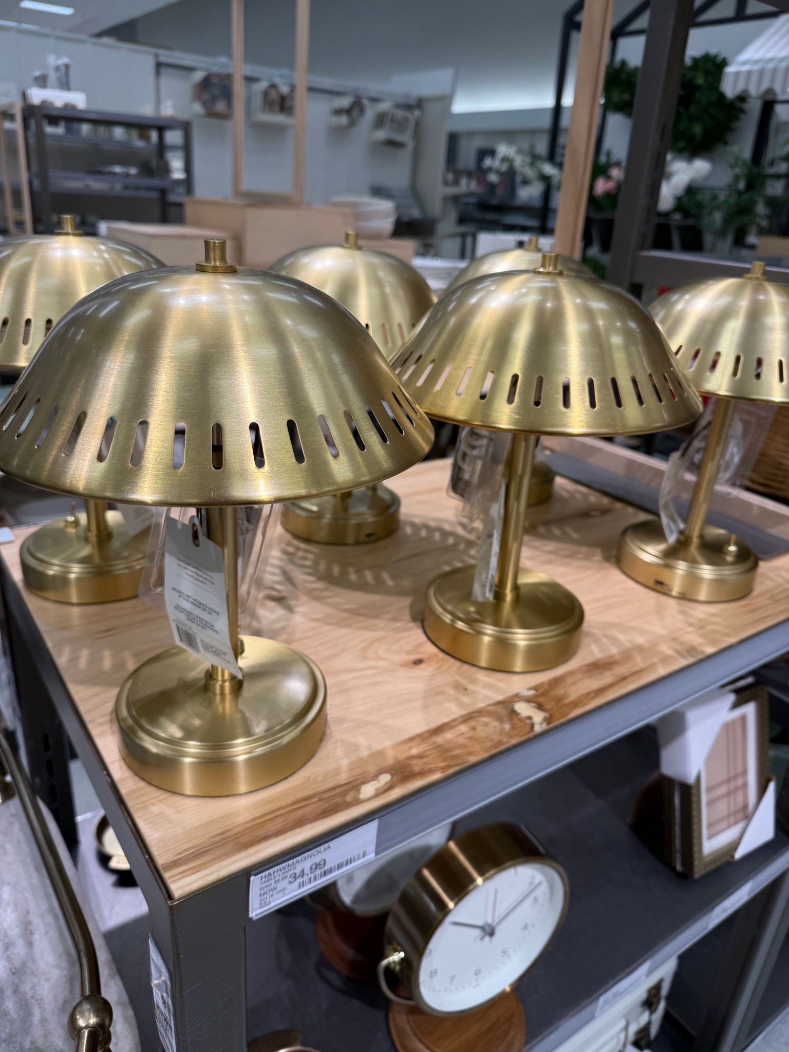 Portable lamps


#LTKHome #LTKGiftGuide #LTKSeasonal