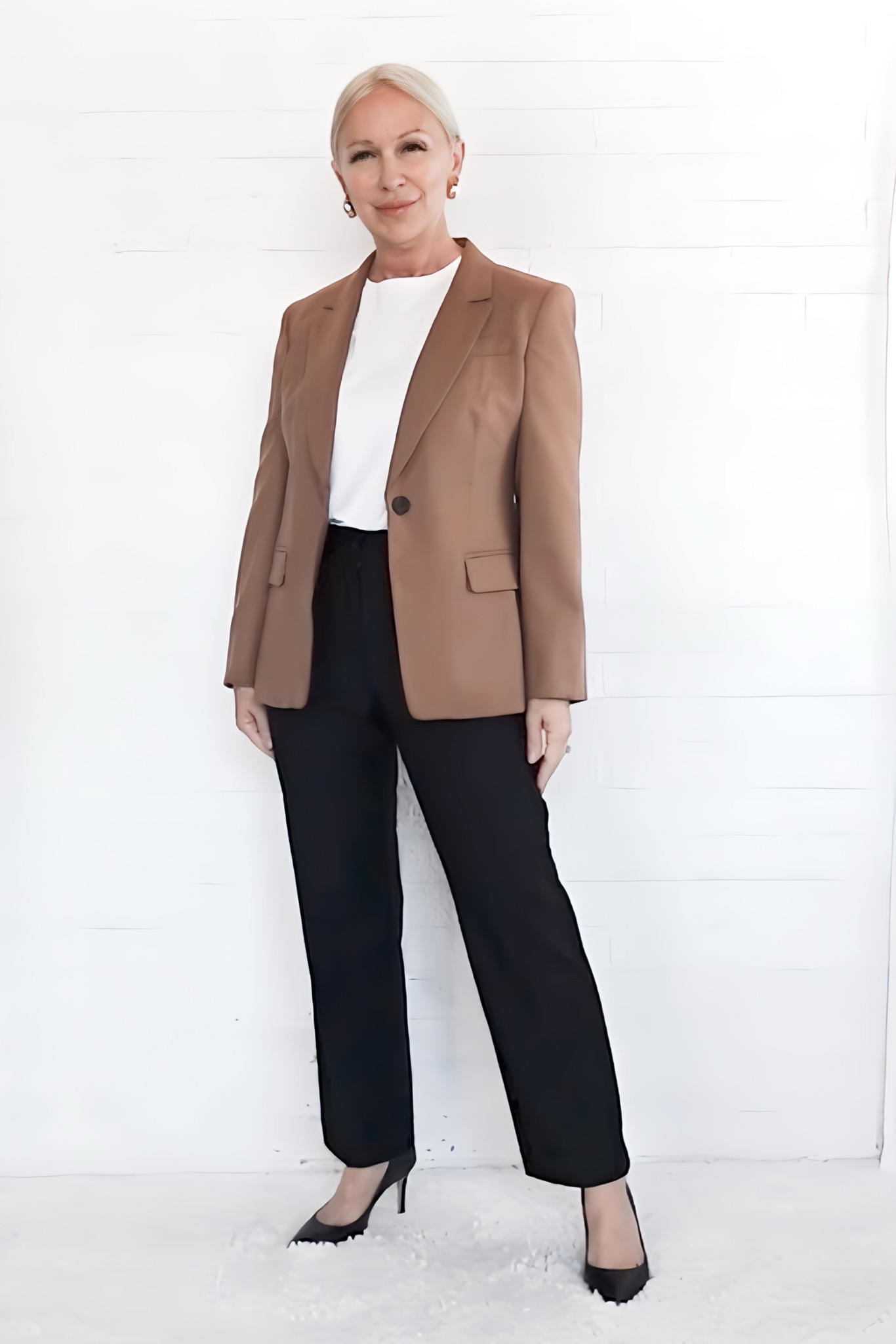 Ditch the Prints: Style 3 Colors Instead.

In today’s outfits, I am showing you how to style outfits with depth, dimension, and interest…without the use of prints.  Instead, style outfits with three colors to create stylish and sophisticated looks.


#LTKSeasonal #LTKOver40 #LTKStyleTip
