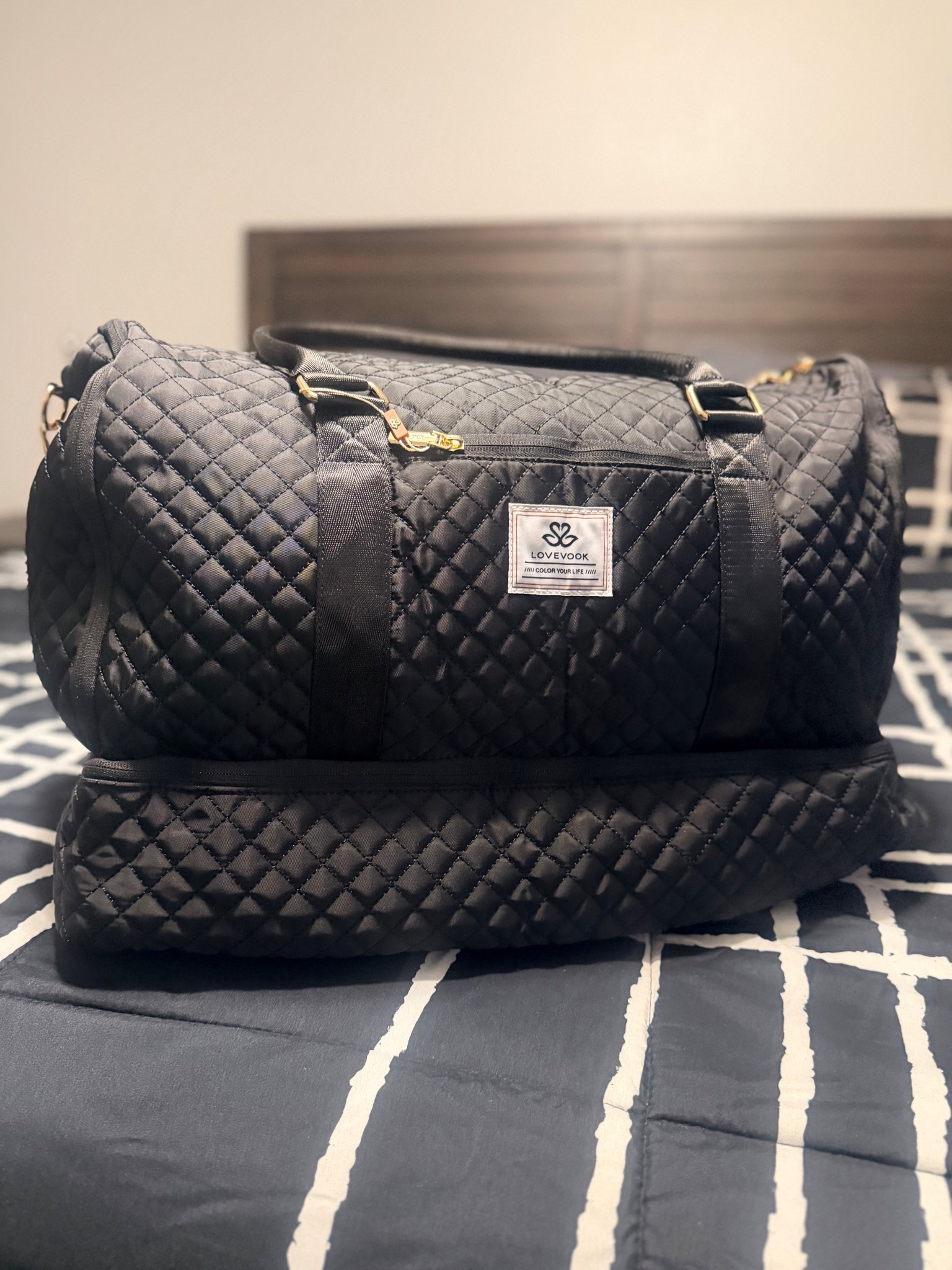 Garment Carry On Approved Travel Bag 

#LTKNYFW #LTKTravel #LTKdayinmylife