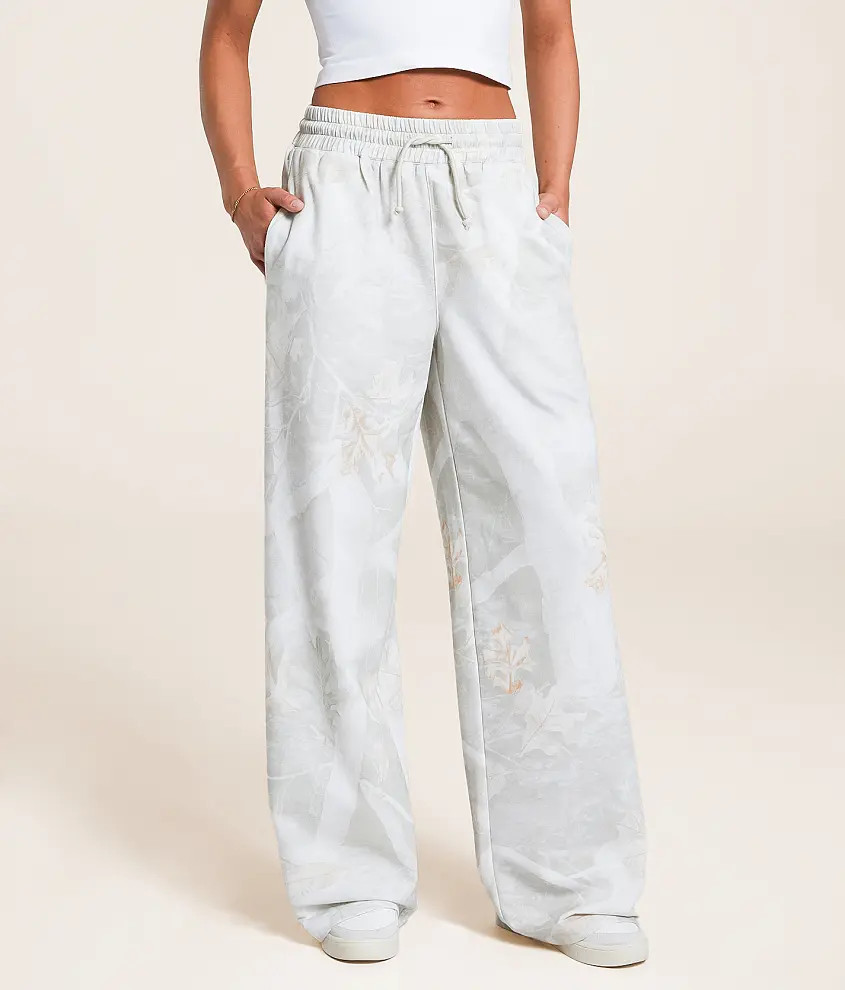 Wide Leg Camo Pant | Buckle