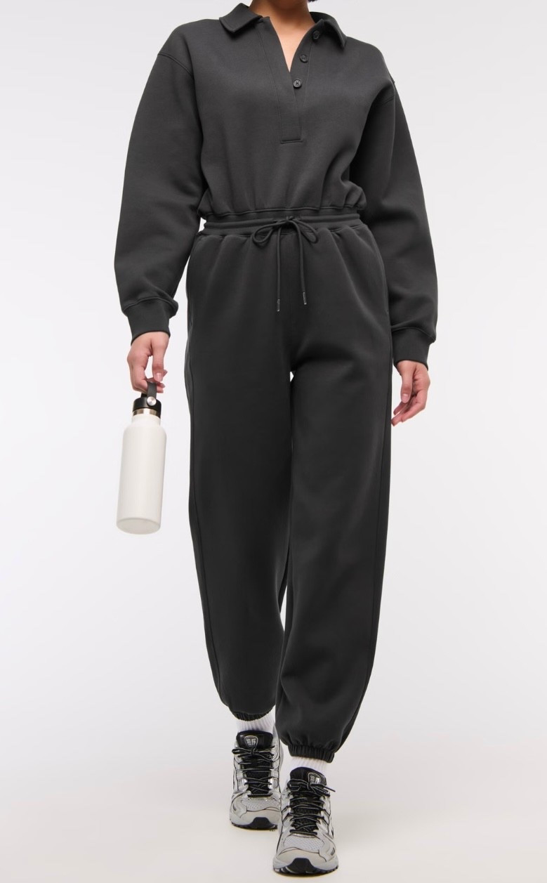 Finally caught this jumpsuit on sale! And it comes in 2 colors! ❤️