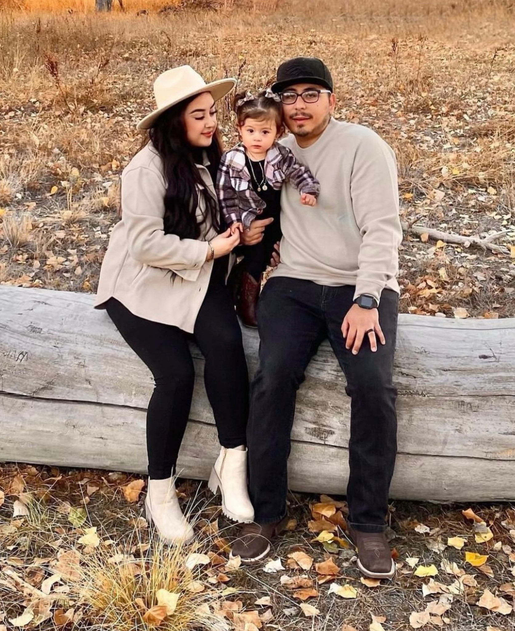 Fall photos 🤎🤎🤎

#LTKfindsunder50 #LTKparties #LTKSeasonal