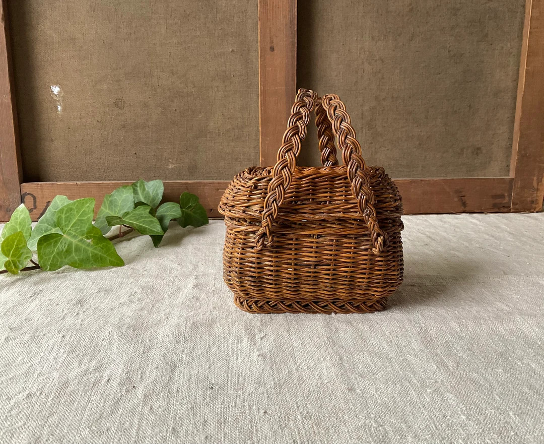 French Vintage Tiny wicker Basket for doll, 19th, brown, antique toy, handmade | Etsy ROW