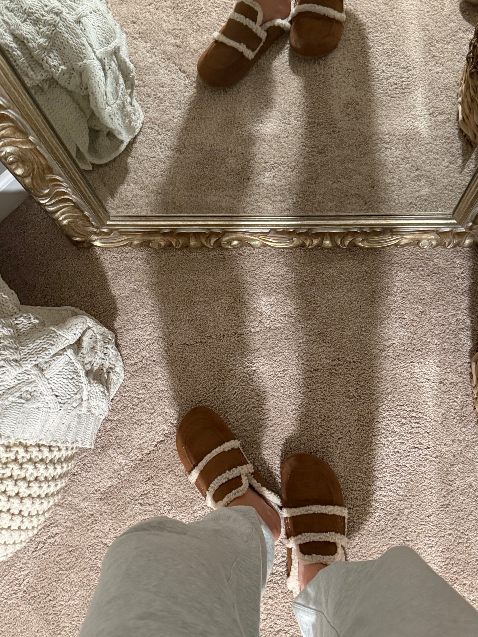 #ltkcozy #cozy #slippers #target

#LTKHoliday #LTKGiftGuide #LTKSeasonal