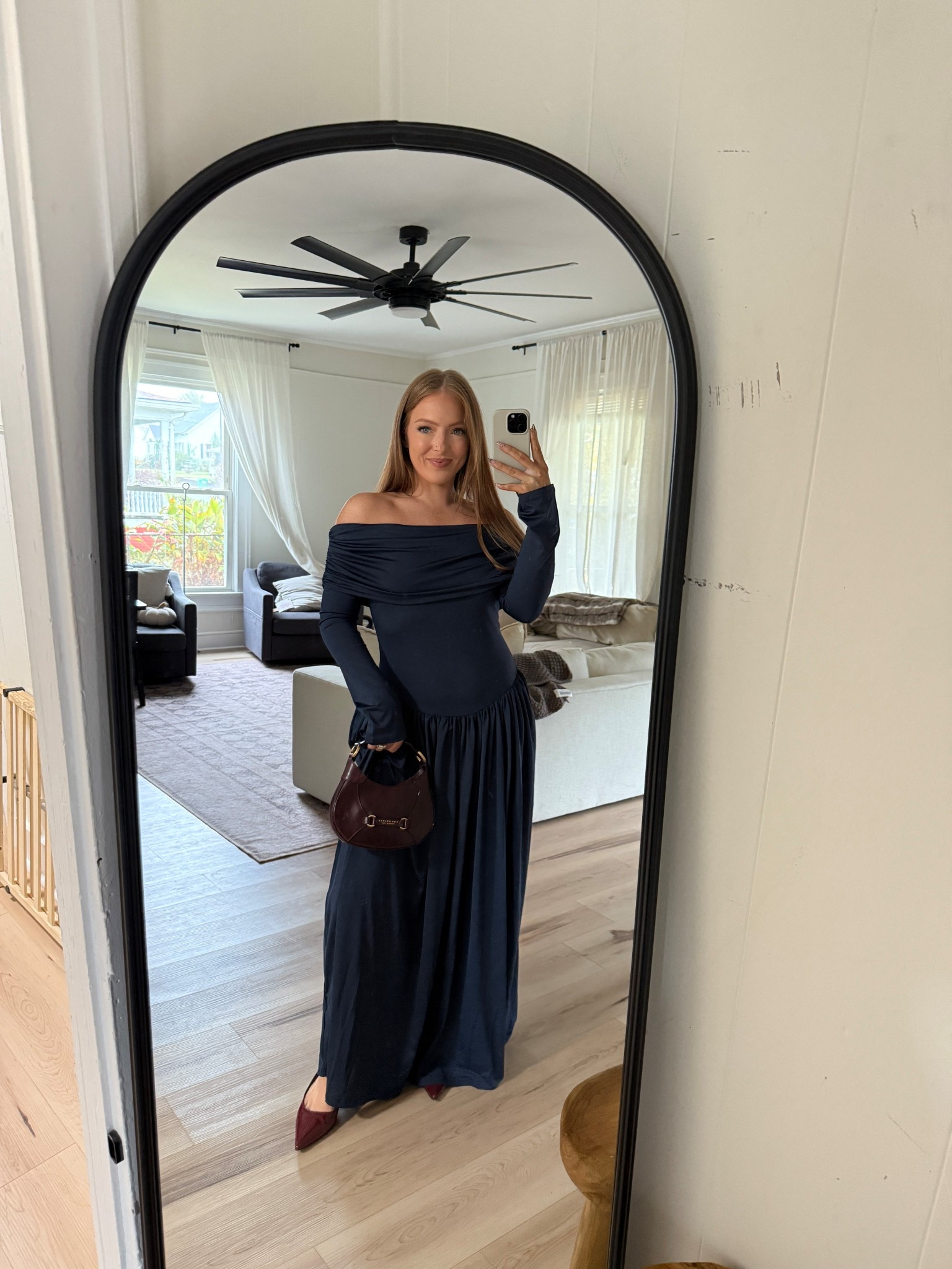 Ralph Lauren inspired outfit for the holiday season 🎁🎄
(My purse is from la sella in Italy but I linked some similar options)  #ralphlauren #holiday #holidayoutfit #dress #navy #burgundy #heels 

#LTKSeasonal #LTKHoliday #LTKStyleTip