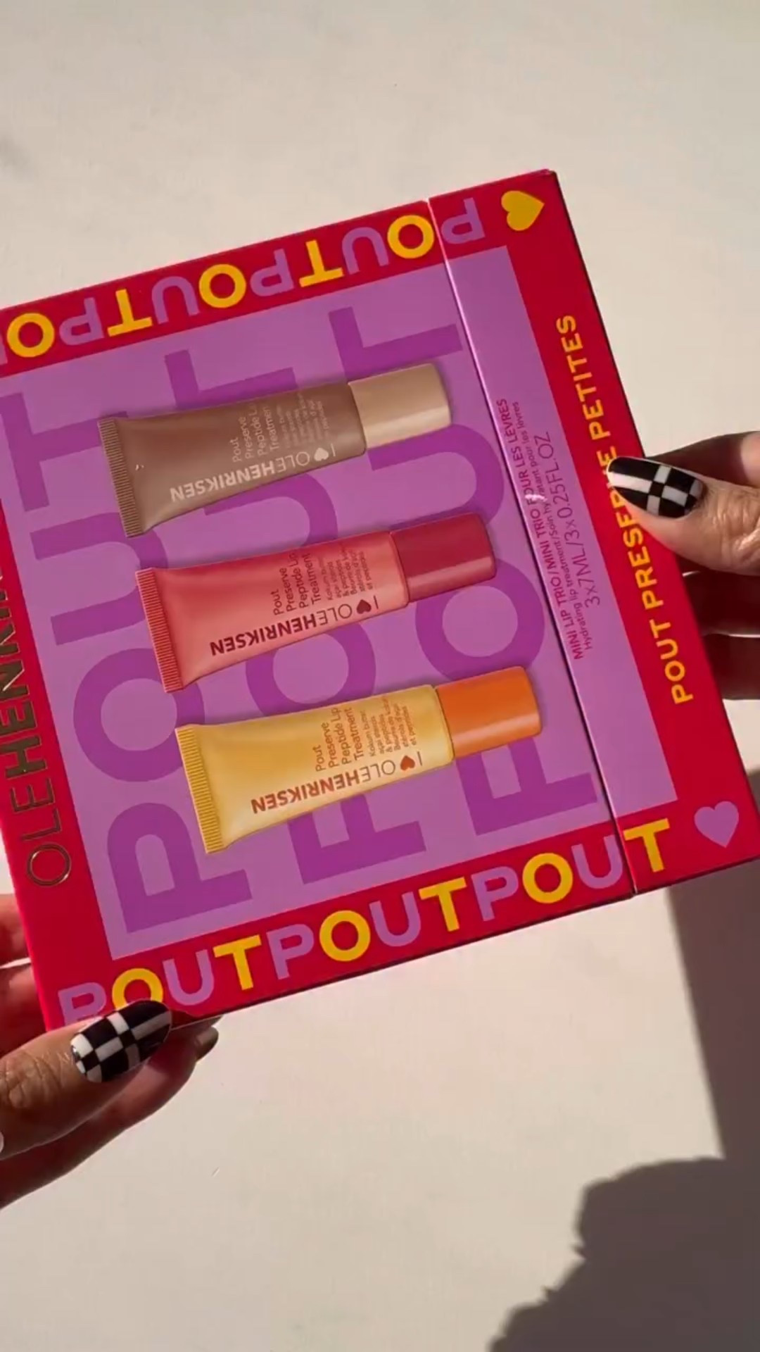 You know i love @olehenriksen Pout Preserves and now they are available in this cute Mini Lip Trio so of course I had to get it. Perfect way to try 3 different shades and they will make for cute holiday gift too..

Shades included:
Citrus Sunshine, Strawberry Sorbet, and Crème Brûlée

#olehenriksen #olehenriksenpoutpreserve #poutpreserve #liptreatment #miniliptrio #holidaygiftideas #lipbalms #minimakeup #minilippies #peptideliptreatment #hydratinglipbalm #fullerlips #softlips