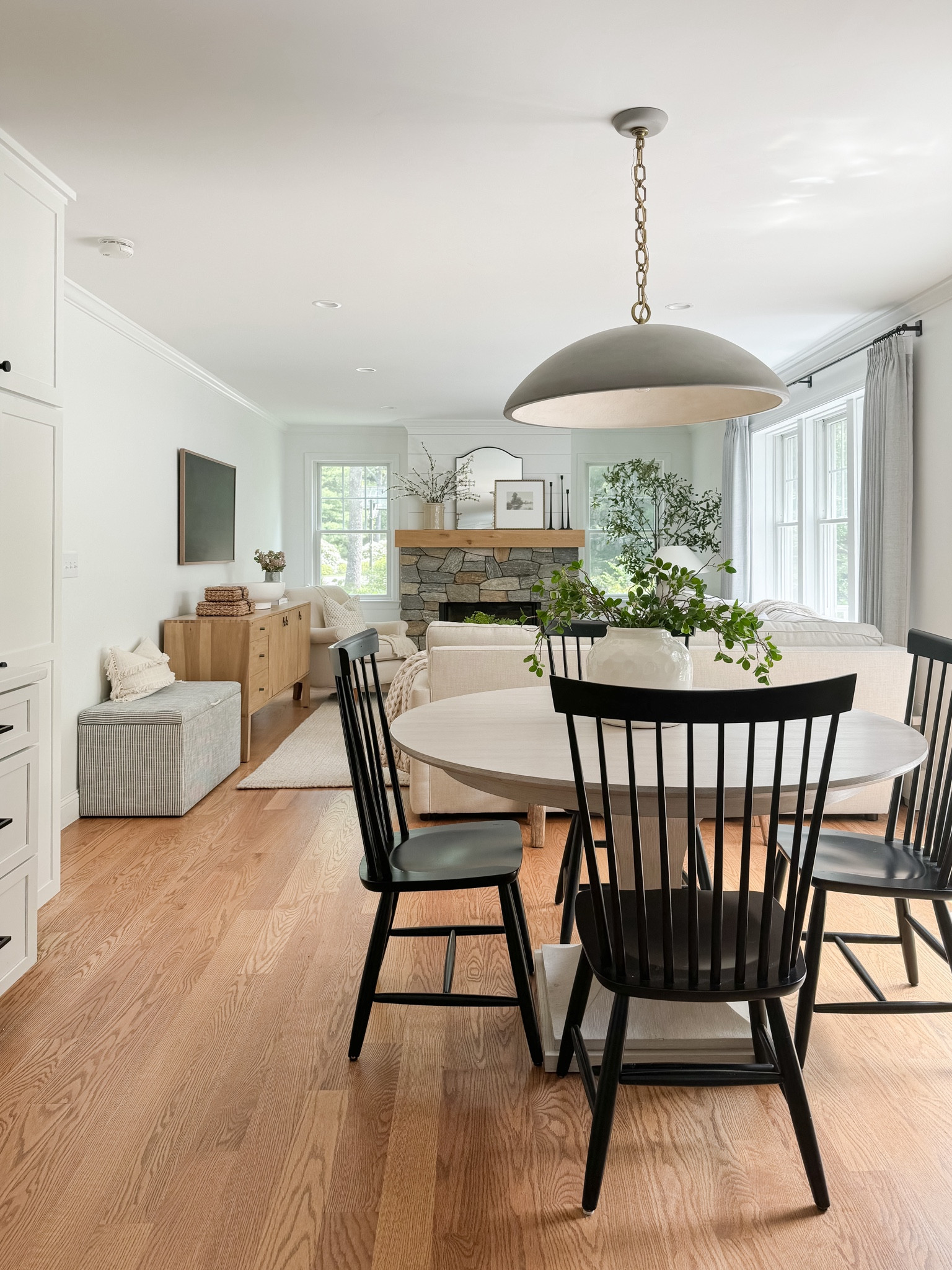 Dining table, vase and stems, Amazon home decor, pendant light, Wayfair home decor 

#LTKStyleTip #LTKHome #LTKSaleAlert