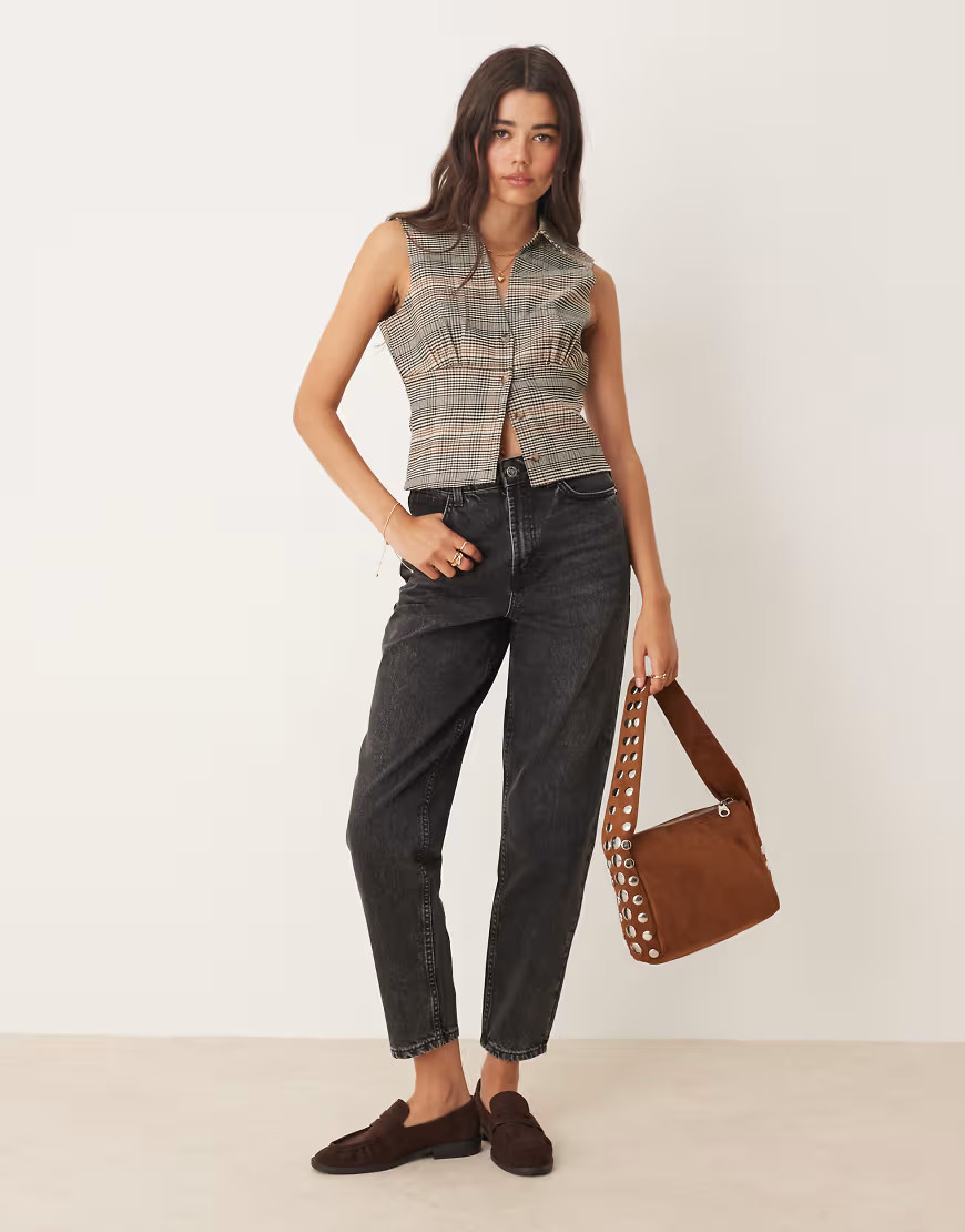 Miss Selfridge mom jeans in black wash | ASOS (Global)