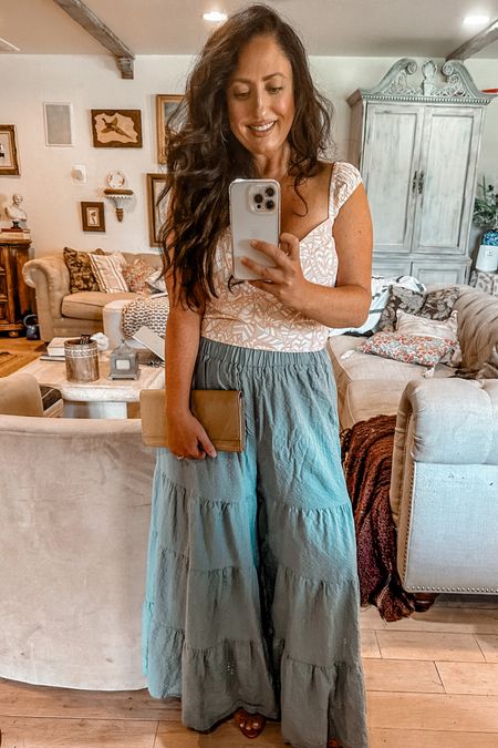 Petite Fashion, fashion over 40, cottage core, country chic, petite, mom outfits, cute date night look, comfy and cozy

#LTKBacktoSchool #LTKworkwear #LTKstyletip