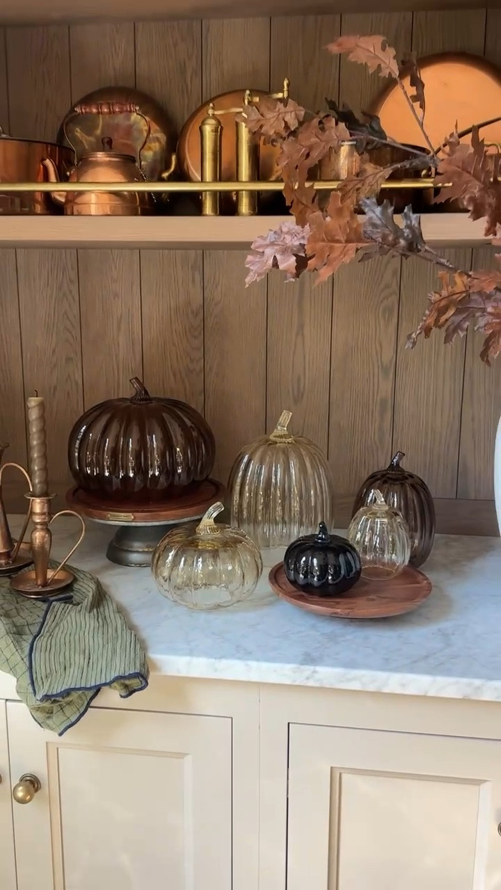 Gimme allllll the glass pumpkins 🎃

@Target @TargetStyle #Target #TargetPartner #TargetStyle #ad

#LTKStyleTip #LTKSeasonal #LTKHome