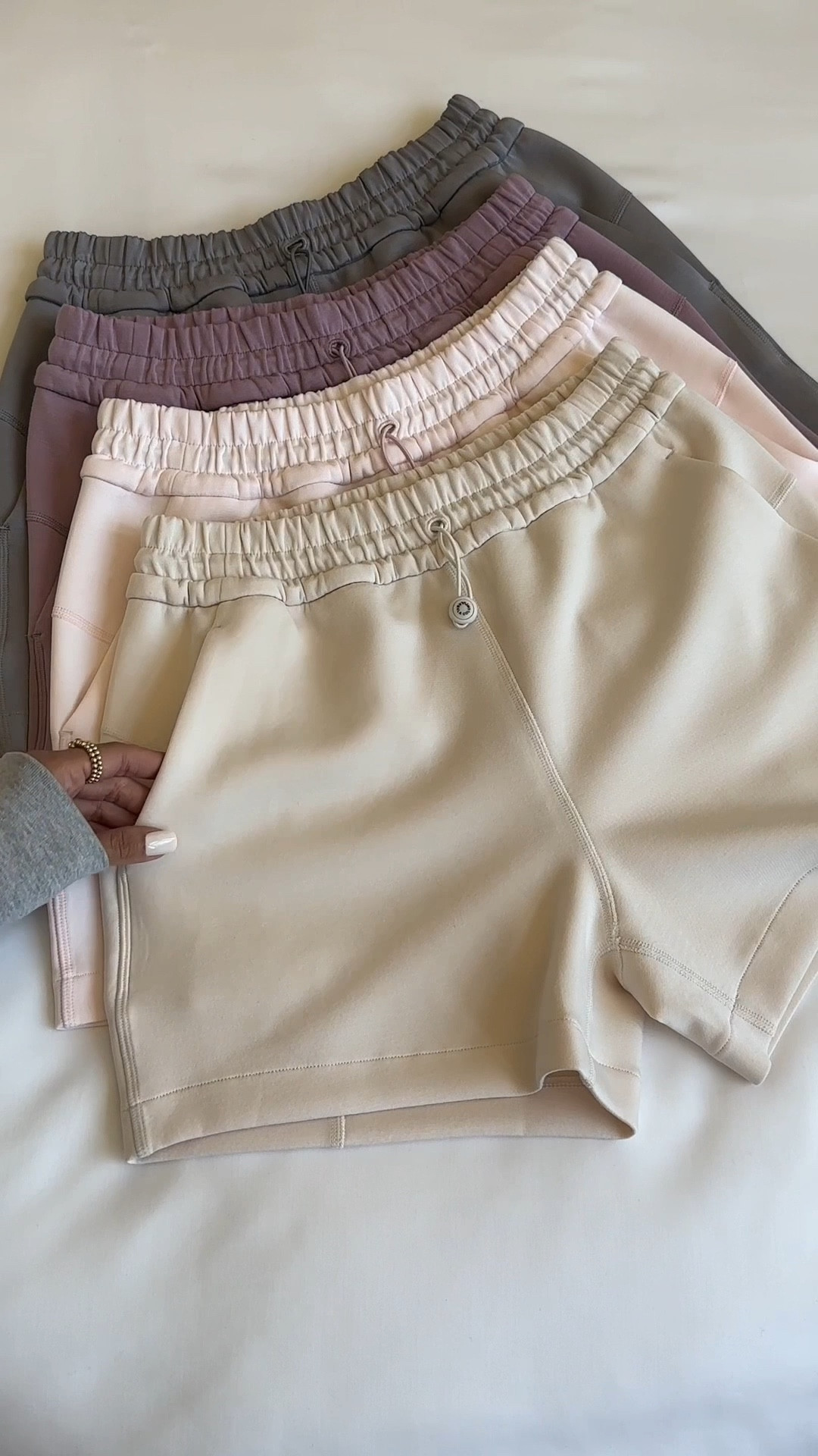 Scroll to shop!! Follow for more!!! Xo! ✨

#LTKootd #LTKmomlife #LTKdayinmylife