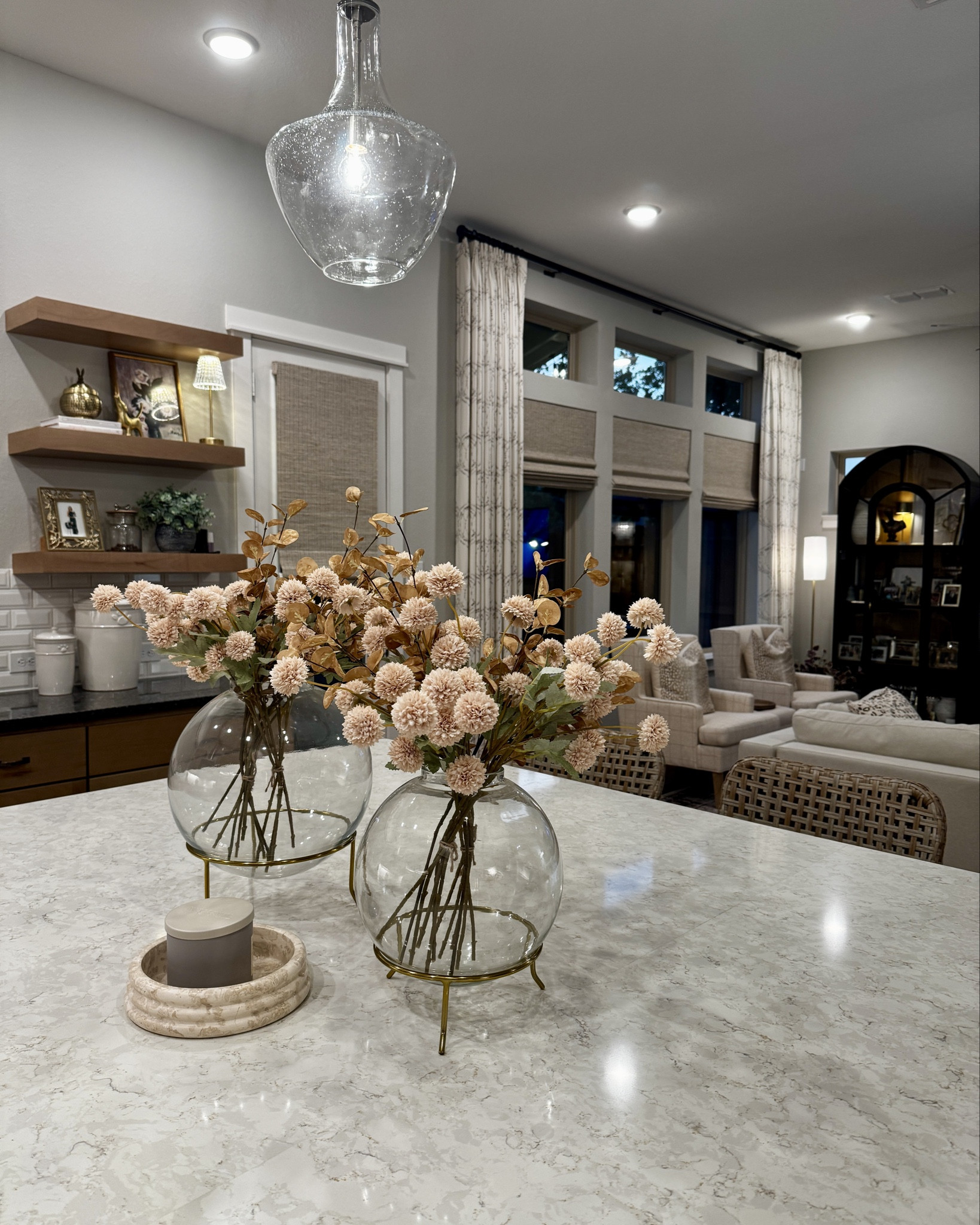 Home Decor - Kitchen and living room.

#everypiecefits

Dining room 
Breakfast 
Dining table
breakfast table
Counter stool
Barstool 
Faux flowers 
Fake flowers 
Artificial flowers 
Pet 
Dog 
Cabinet 
Bookshelf 
Arched 
Hutch 
Den
Chairs 
Accent chair 
Accent rug 
Throw pillow 
Animal print 
Antelope 
Neutral colors

#LTKHome #LTKSaleAlert #LTKStyleTip