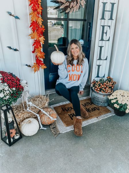 Fall is definitely my favorite season to decorate for! 🍂🍁🖤 front porch is finished minus a few random things. 




#LTKhome #LTKHalloween #LTKSeasonal