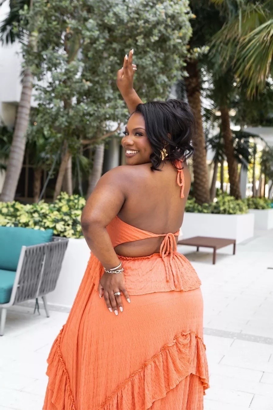 A little commotion for the dress🧡

Dress is no longer available in this color but it’s in stock in 3 other fun spring colors! 

vacation outfits beach, travel, spring break, spring fashion, resort wear 2026, spring dresses, Emmy Petit, emmyypetit 

#LTKSeasonal #LTKPetite #LTKMidsize