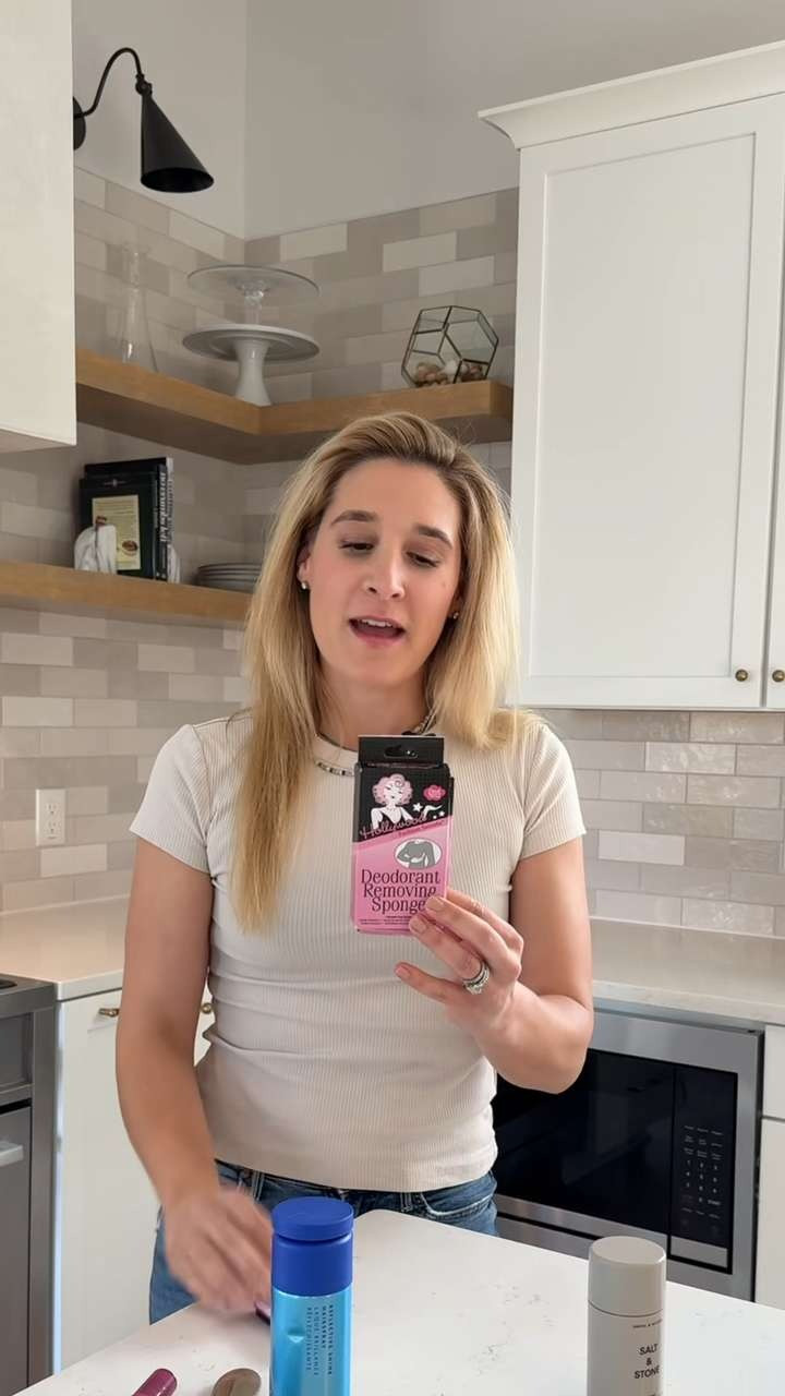 My must-haves before I go on air for a TV segment - these are definitely at the top! Also perfect to stick in your bag for an everyday essential or when traveling. Everything is on my LTK - link in my bio 🔗🤍 

 #LTKdayinmylife #LTKgrwm #LTKBeauty