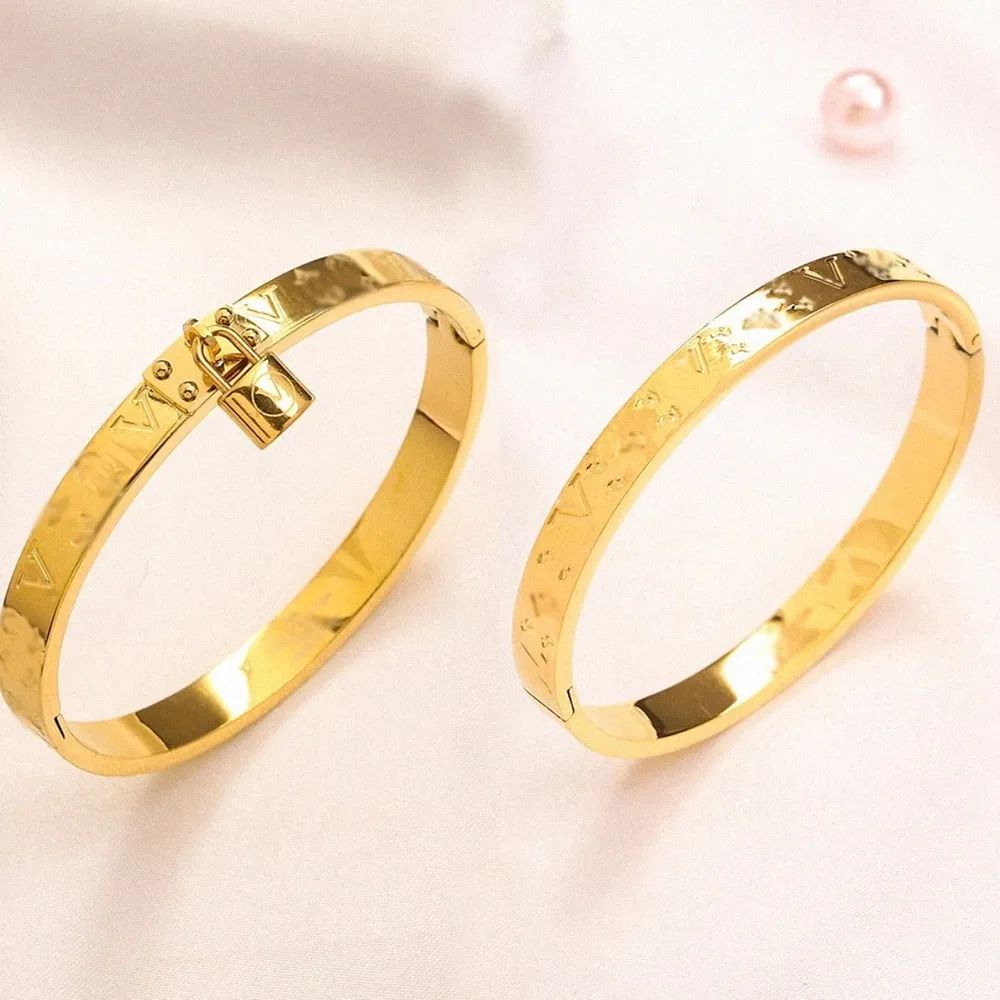 Luxury bracelet Fashion Style Women Bangle Luxury Designer Jewelry 18K Gold Plated Stainless stee... | DHGate