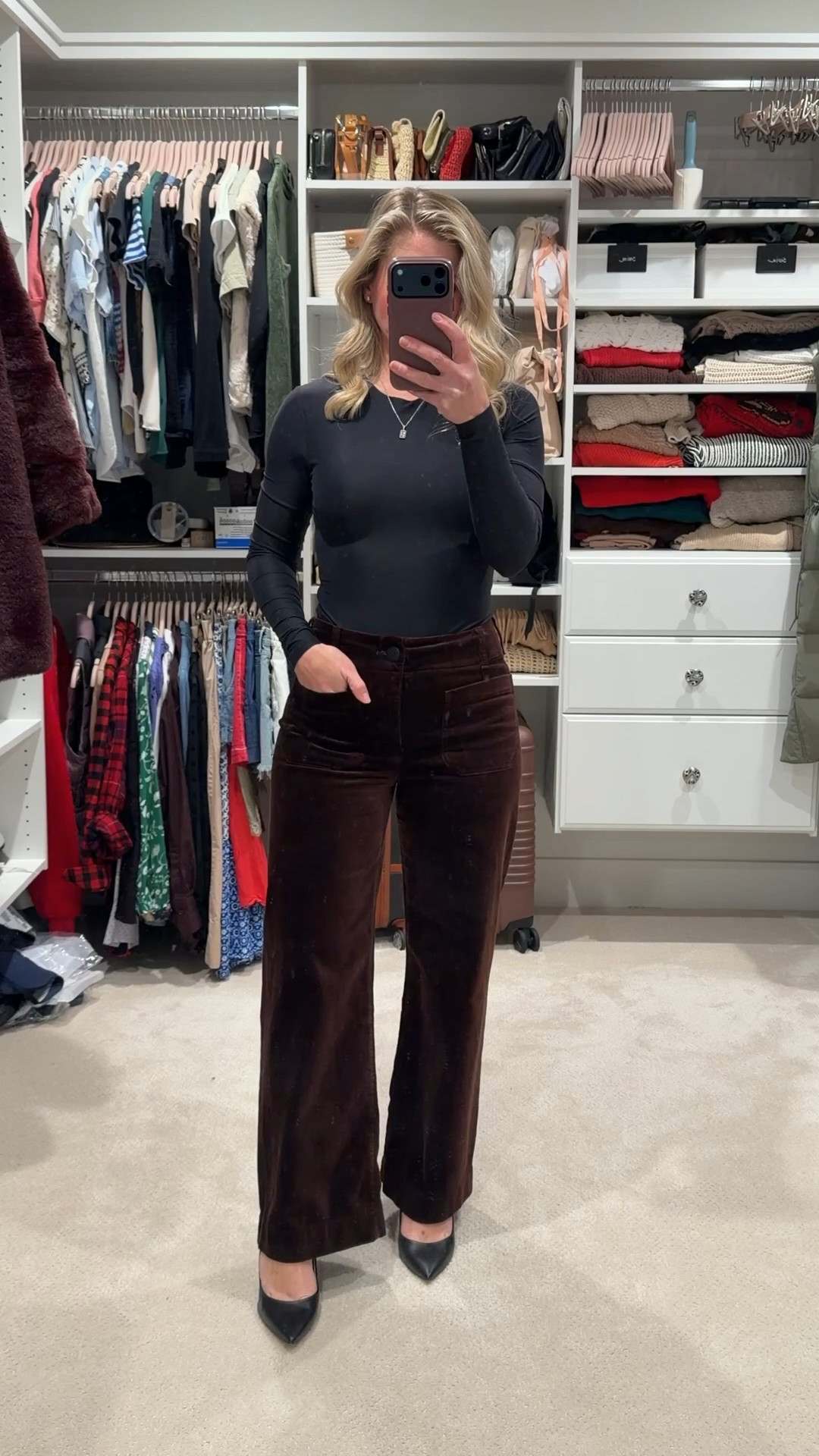 OOTN 🤎🖤

A simple formula I keep coming back to: a black bodysuit, chocolate velvet pants, and classic black heels. Comfortable enough to move through the day, but polished and elegant without feeling overdone. Proof that rich textures and clean lines do all the work.

#LTKootd #LTKPetite #LTKWorkwear