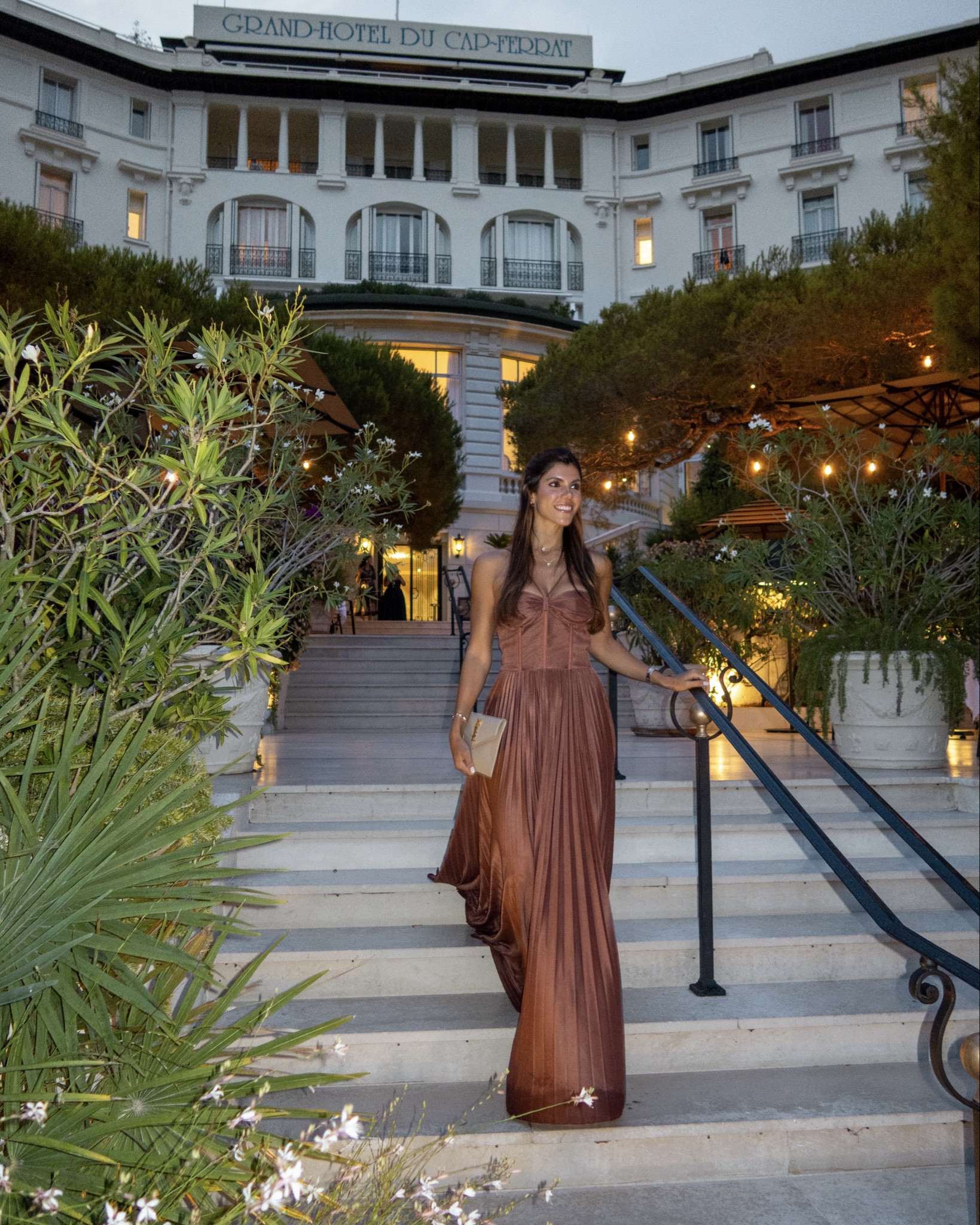 Elegant bustier dress in pleated jersey S
Uptown pouch in grain de poudre leather 
#dress 