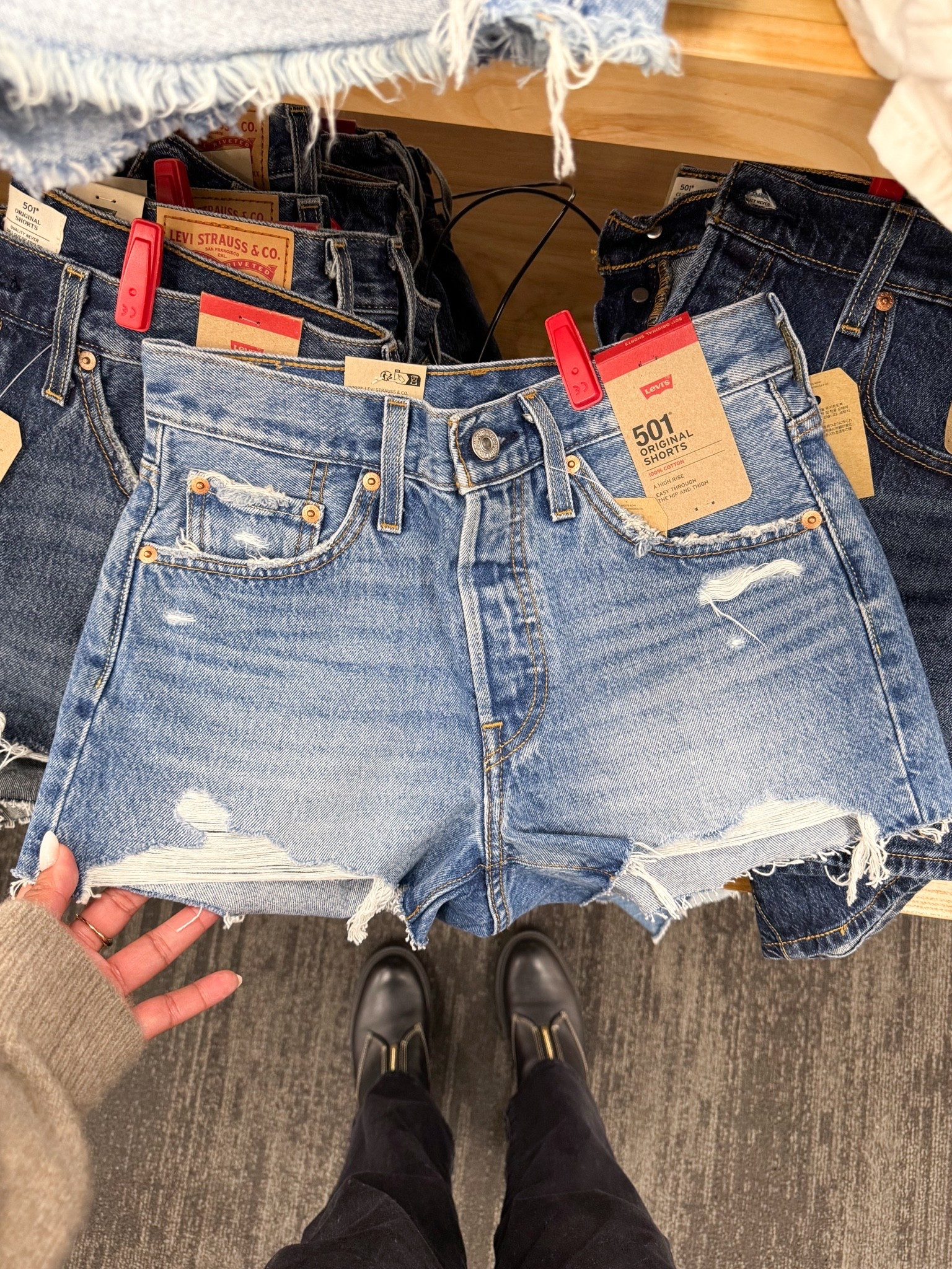 20% off Levi’s shorts