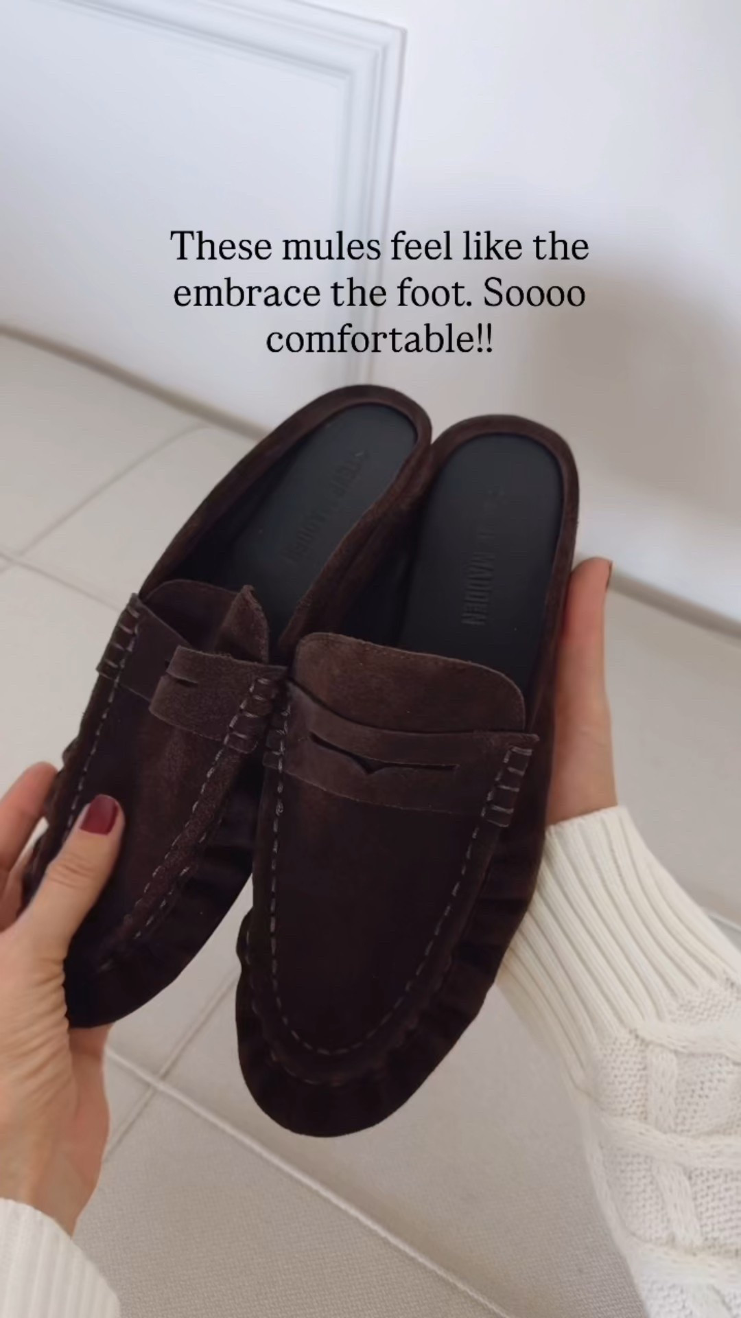 These mules are so comfortable!! Perfect for traveling as well!! 


#LTKHoliday #LTKGiftGuide #LTKTravel