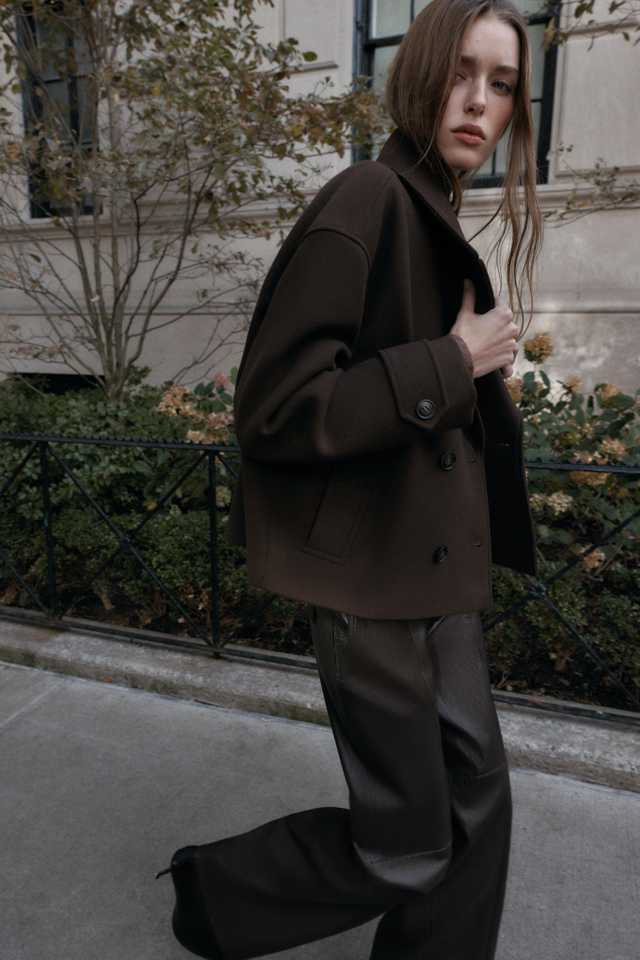 DOUBLE-BREASTED SHORT COAT | Zara US