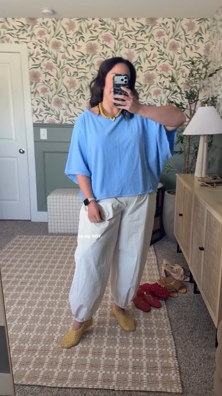 OOTD as a midsize girl size xl in bottoms and large in top

#LTKgrwm #LTKMidsize #LTKOver40
