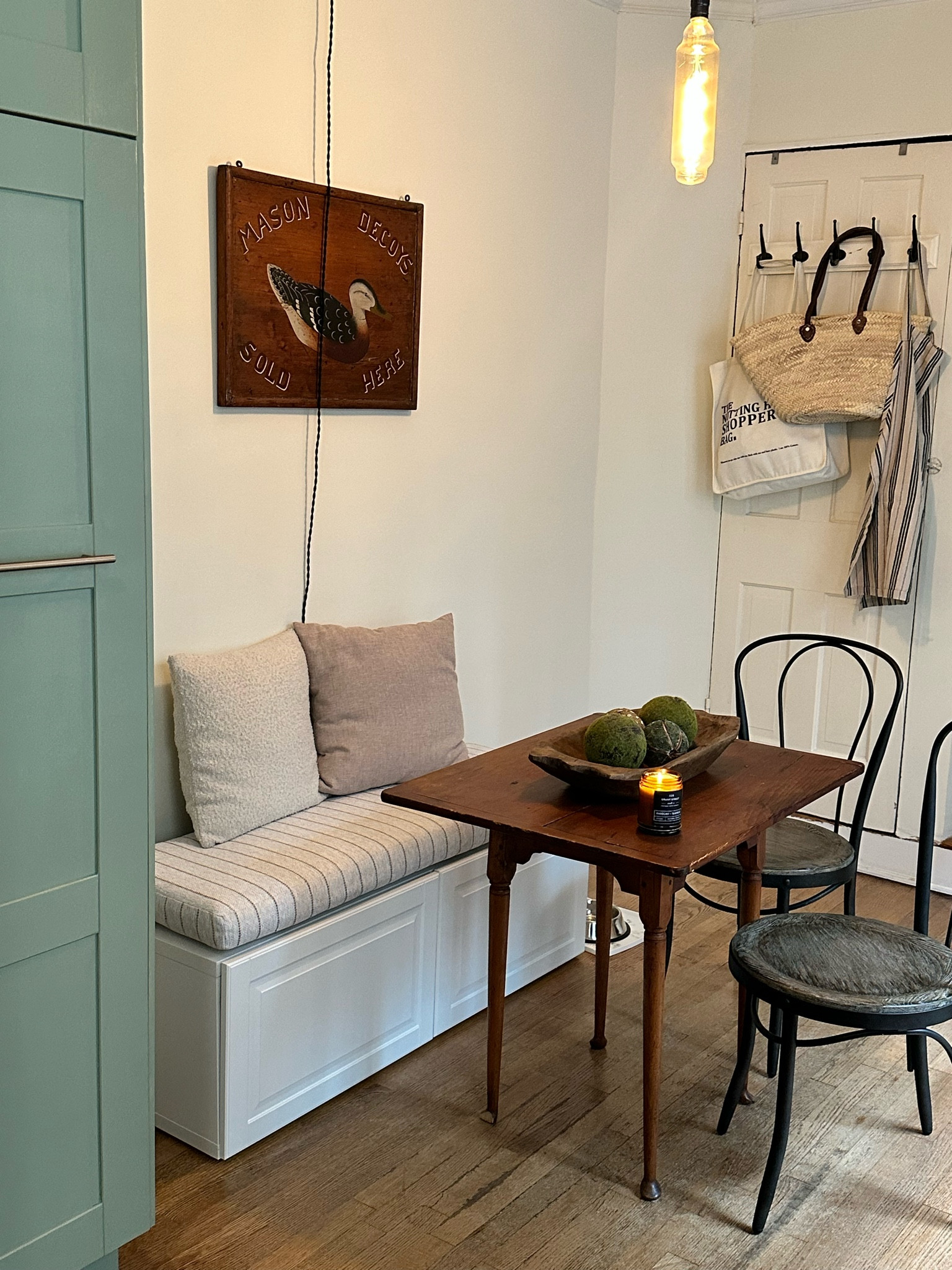 breakfast nook :) 

#LTKstyletip #LTKhome