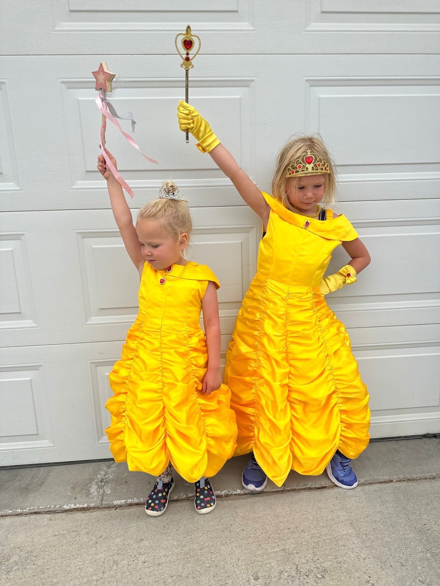 These yellow princess dresses are a hit with my 6 and 4 year old! Perfect for Halloween costumes, pretend play, dress-up days, or just twirling around the house 👑 Comfortable, cute, and princess-approved 💛 #halloweencostumeideas #princessdress #kidsdressup #toddlerfashion #LTKkids #momlife #dressupfun #costumeideasforkids #everydaymagic #affordablekidsfashion #LTKhalloween #kidsstyleinspo #fallfashionforkids #ltkunder50

#LTKKids #LTKSaleAlert #LTKFindsUnder50

#LTKBaby #LTKParties #LTKFamily