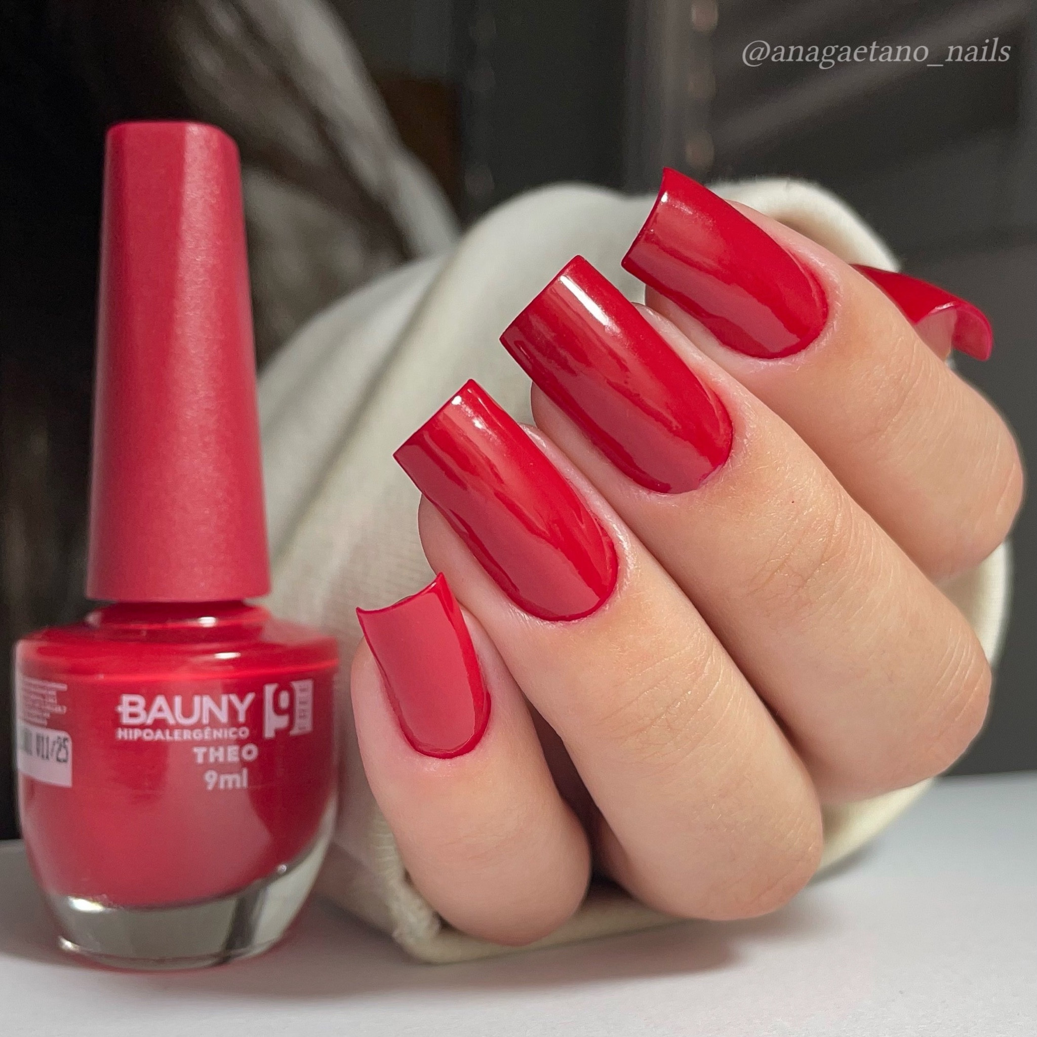 Esmalte vermelho, super pigmentado e lindo da Bauny ❤️

Usei duas camadas! 



#LTKbrasil #LTKbeauty