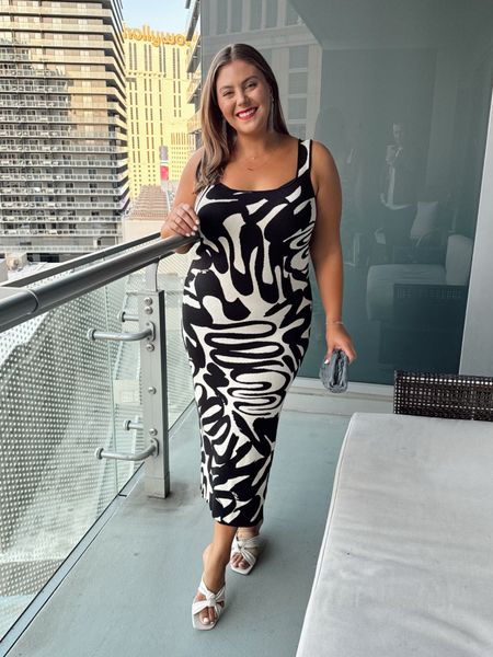Vegas dinner outfit! Love this fun dress, so comfortable and flattering. Wearing size 18 but wish I did 16! Great date night option. Use CARALYN10 at Spanx. 

#LTKMidsize #LTKParties #LTKStyleTip