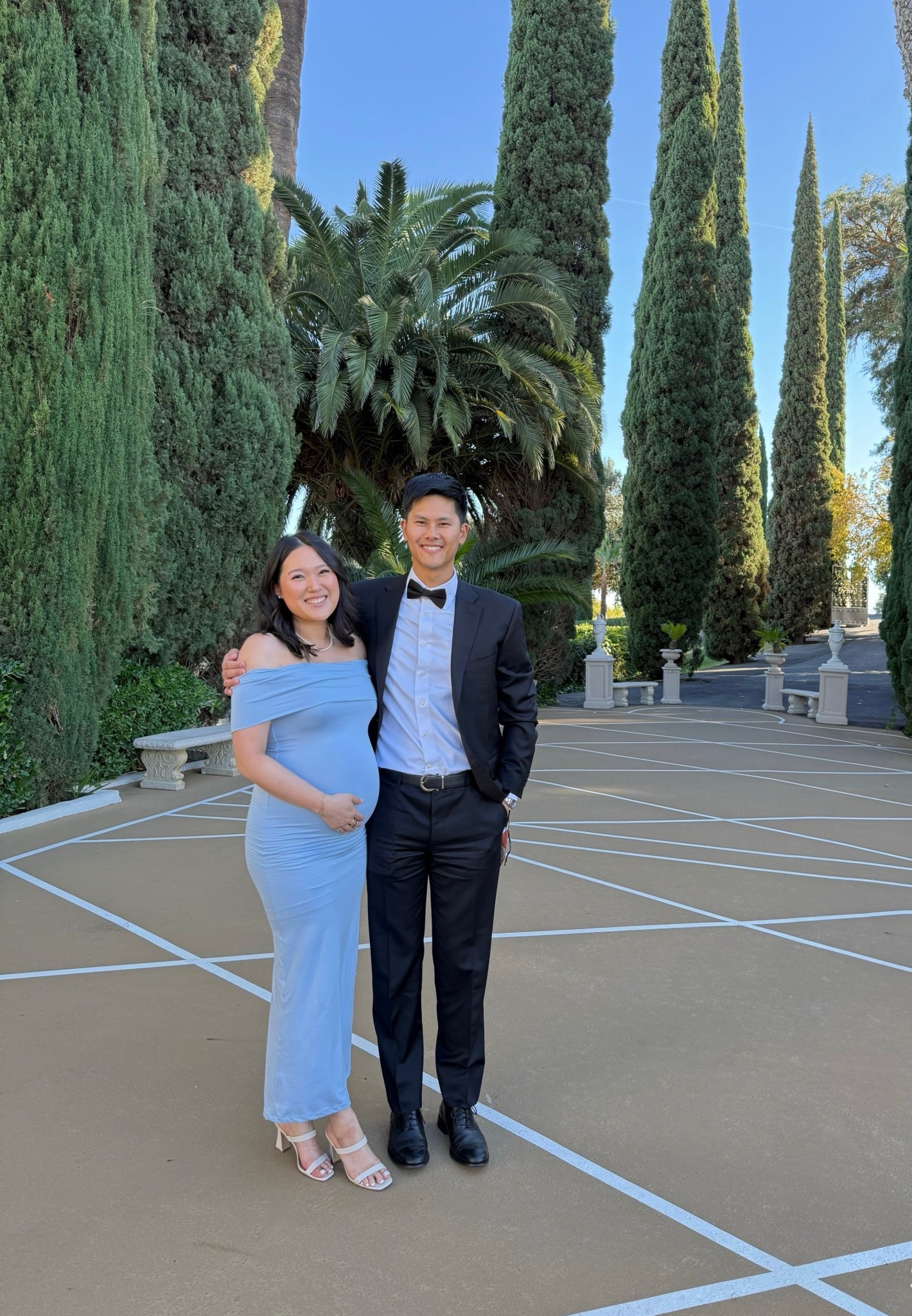 Maternity wedding guest dress 💙