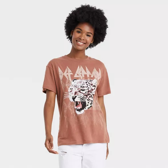 Women's Def Leppard Animal Print Short Sleeve Graphic T-Shirt - Brown XL | Target