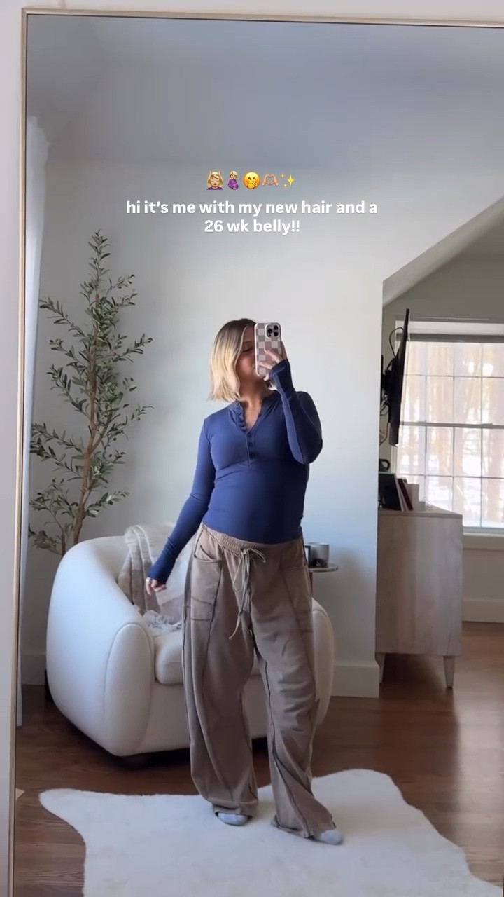 hi it’s me with my new hair and a 26 wk belly!! 💆🏼‍♀️🤰🏼🤭🫶🏼✨

#LTKBump #LTKootd #LTKmomlife