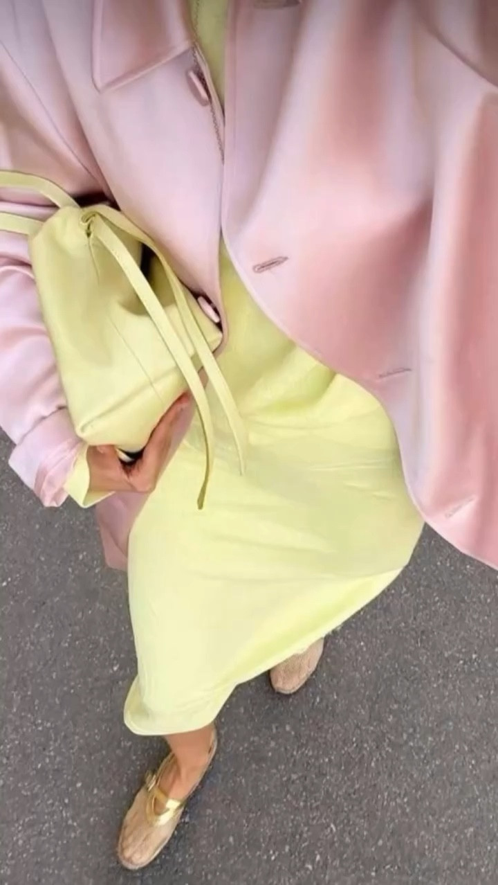 Spring color combo 
💛💕💛💕💛

#styling #looks #howtowear #summerstyle
#looks #PersonalStylist #fashionweek #instafashion #pinterest #personalshopper #trends #style #ootd #fallstyle #ltk #holiday

#LTKspringtrends #LTKSeasonal #LTKOver40