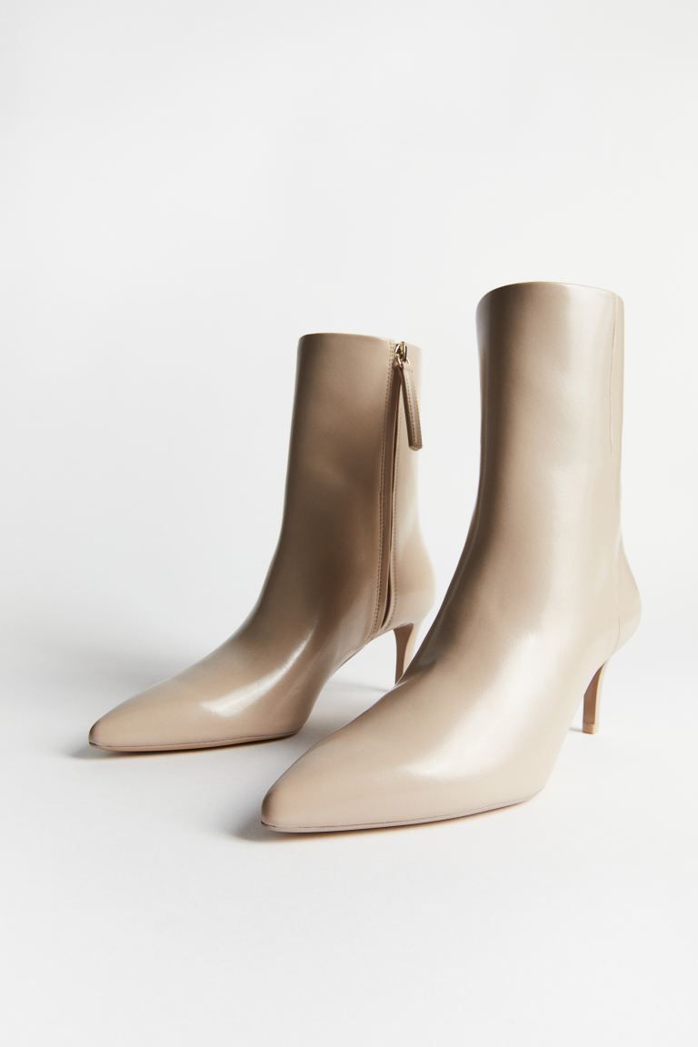 Heeled Boots - Light beige - Ladies | H&M US | H&M (US + CA)