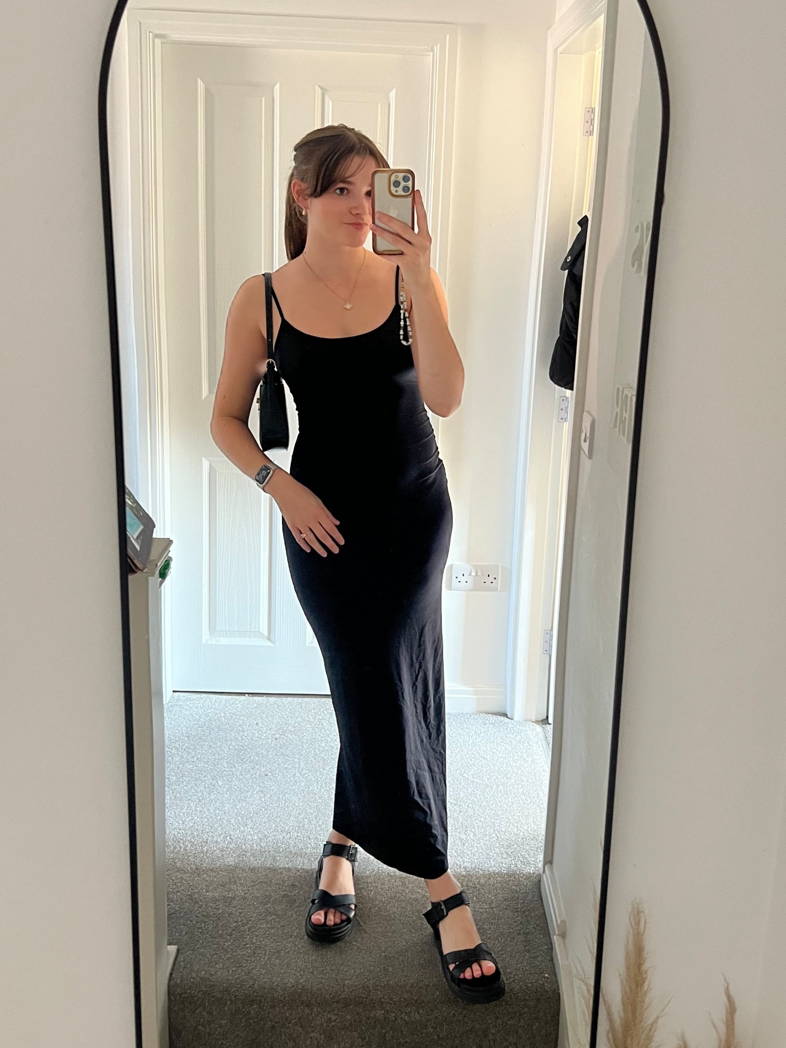 POV: you’re looking for the perfect skims dupe 

Stop your search gals, I got you!! This dress is from Bershka a couple of years ago but let me tell you it’s probably one of my most worn things in my wardrobe!! You can style it in sooo many different ways-tees or jumpers over the top, a little crop top underneath, cardigans or light jackets, so versatile!! 🥰 

If you’re looking for an effortless outfit that looks good and makes you feel confident, here she is 🫶🏻

#LTKstyletip #LTKsummer #LTKuk