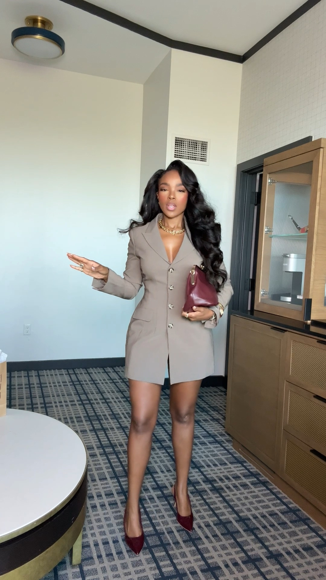 @dynamiteclothing #ad

No, this look came together so well I am thoroughly impressed with the quality in the fit of this romper. I got the romper in a size small and she fits so good and it looks like a blazer but the fact that it is a romper just makes me love it even more.

#LTKCon