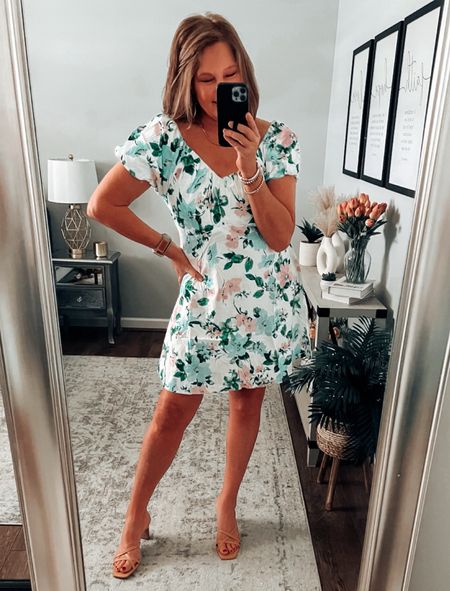 This is the cutest must have dress from Old Navy! Nearly a 5 star rating!! Fits tts more prints and colors available 

Dress, old navy dresses, spring outfit, summer dresses, fashion over 40, old navy finds, outfit ideas

#LTKfindsunder50 #LTKstyletip #LTKsalealert

#LTKSaleAlert #LTKOver40 #LTKFindsUnder50