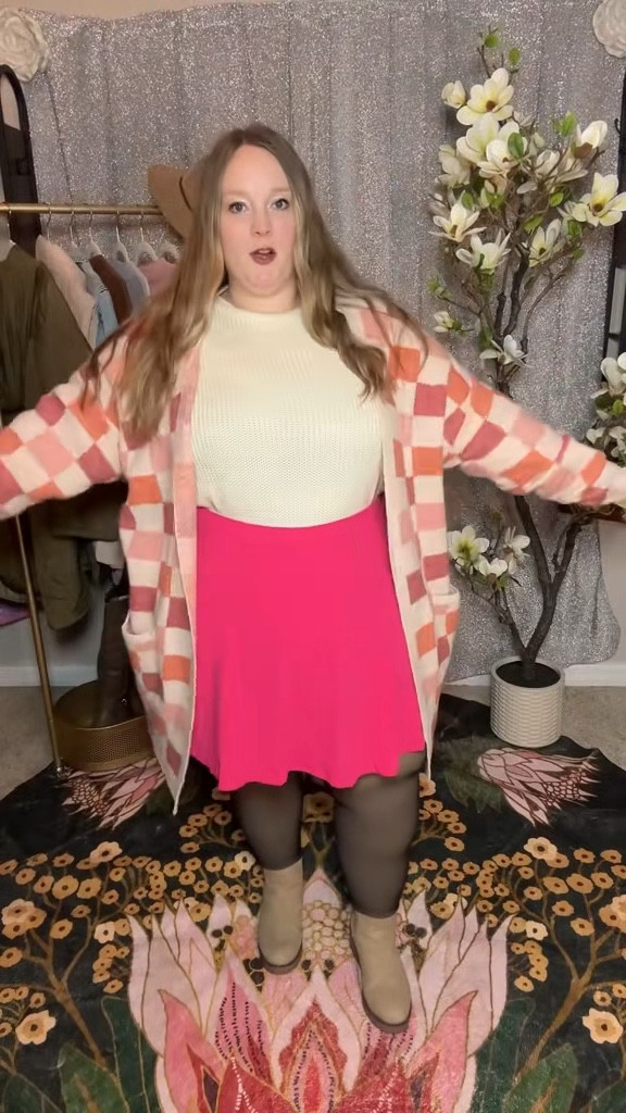 This cardigan is unbelievably soft and instantly makes every outfit look cuter and more put together 💕 It fits comfortably without clinging and layers easily over anything. This is one of those easy pieces you’ll reach for constantly.
checkered cardigan, bloomchic cardigan, plus size cardigan, soft cardigan, pink cardigan outfit

#LTKPlusSize #LTKSeasonal #LTKootd