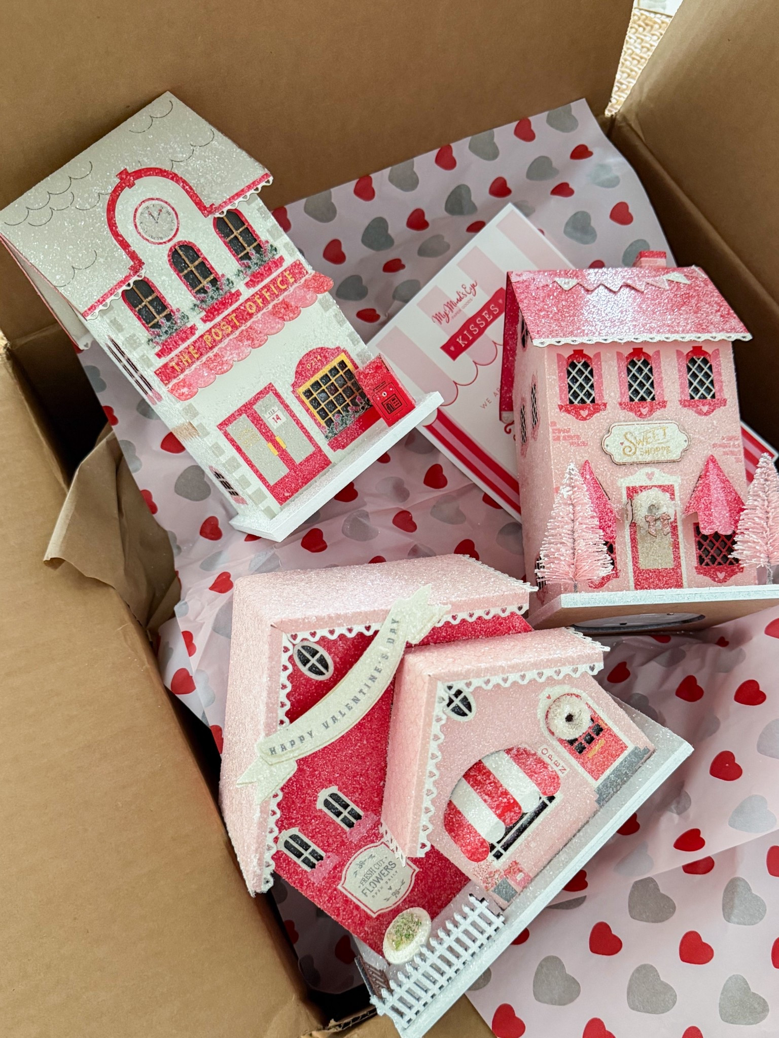  Valentine houses 💌 Valentine decor, Valentines party 

#LTKSeasonal #LTKHome #LTKFindsUnder50