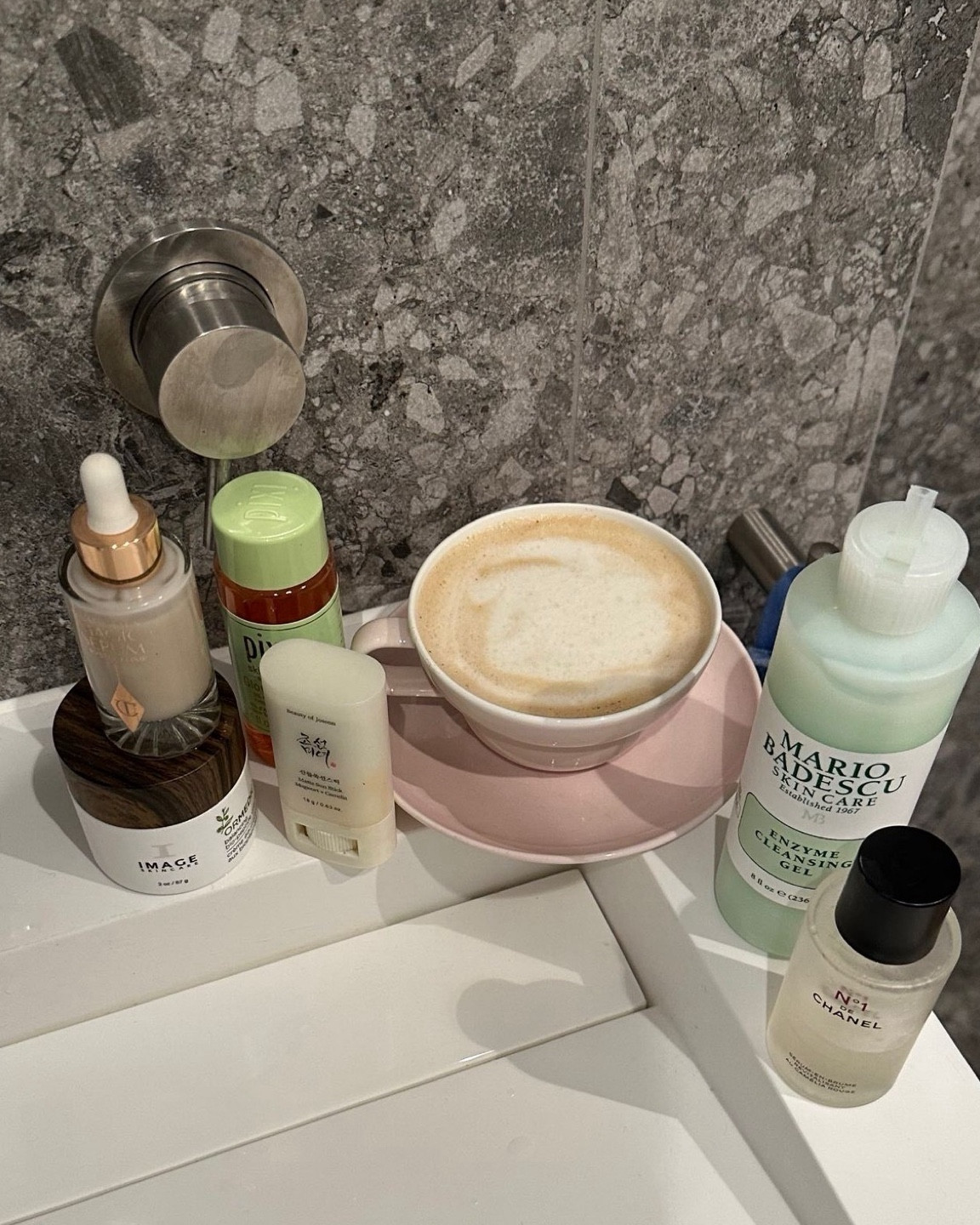 On the face today ✨

#LTKbeauty #LTKeurope