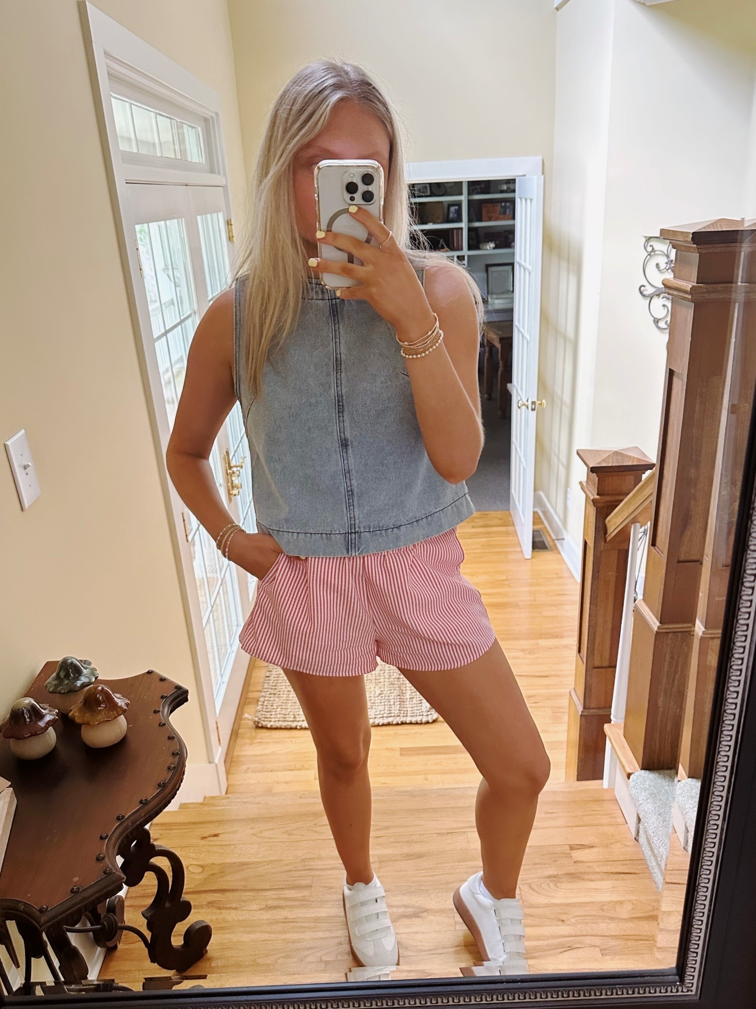 summer outfit inspo ♥️ the light wash top sold out but I tagged the same style + a similar option!

#LTKFindsUnder50 #LTKStyleTip #LTKU