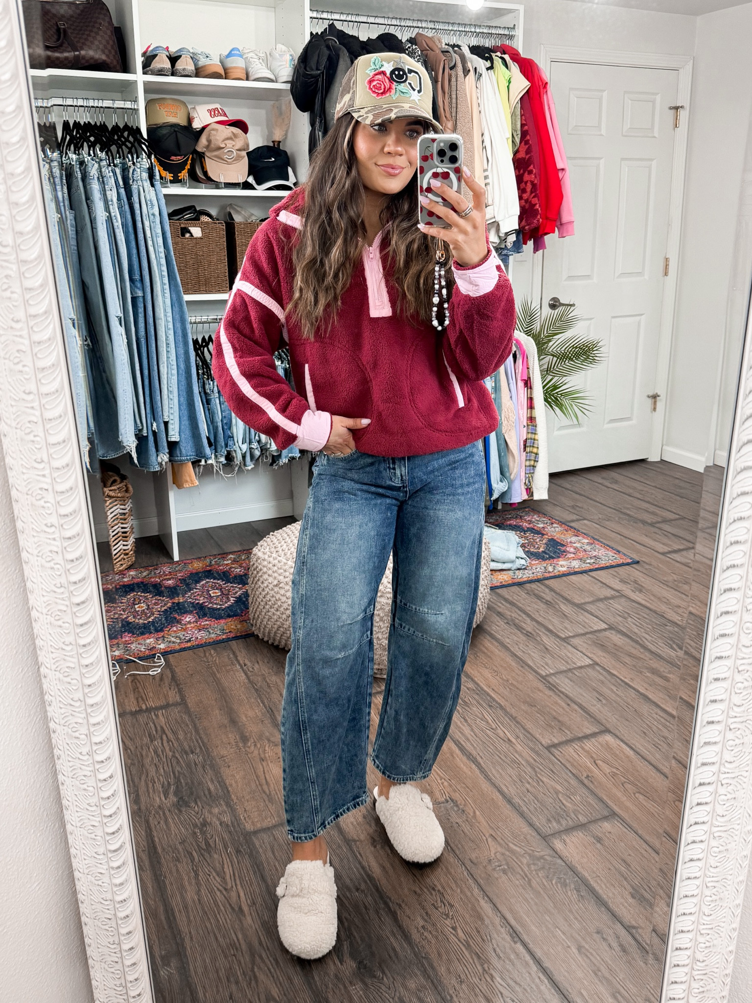 Fleece pullover (small), barrel jeans

#LTKFindsUnder50 #LTKStyleTip #LTKShoeCrush