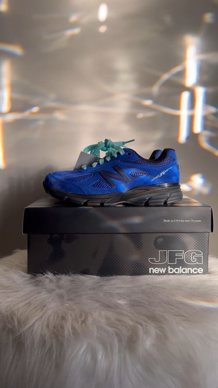One of my favorite sneakers that I’ve recently added to my collection, the JFG 990v4 in “Keisha Blue” 💙

#LTKshoecrush #LTKGiftGuide #LTKstyletip