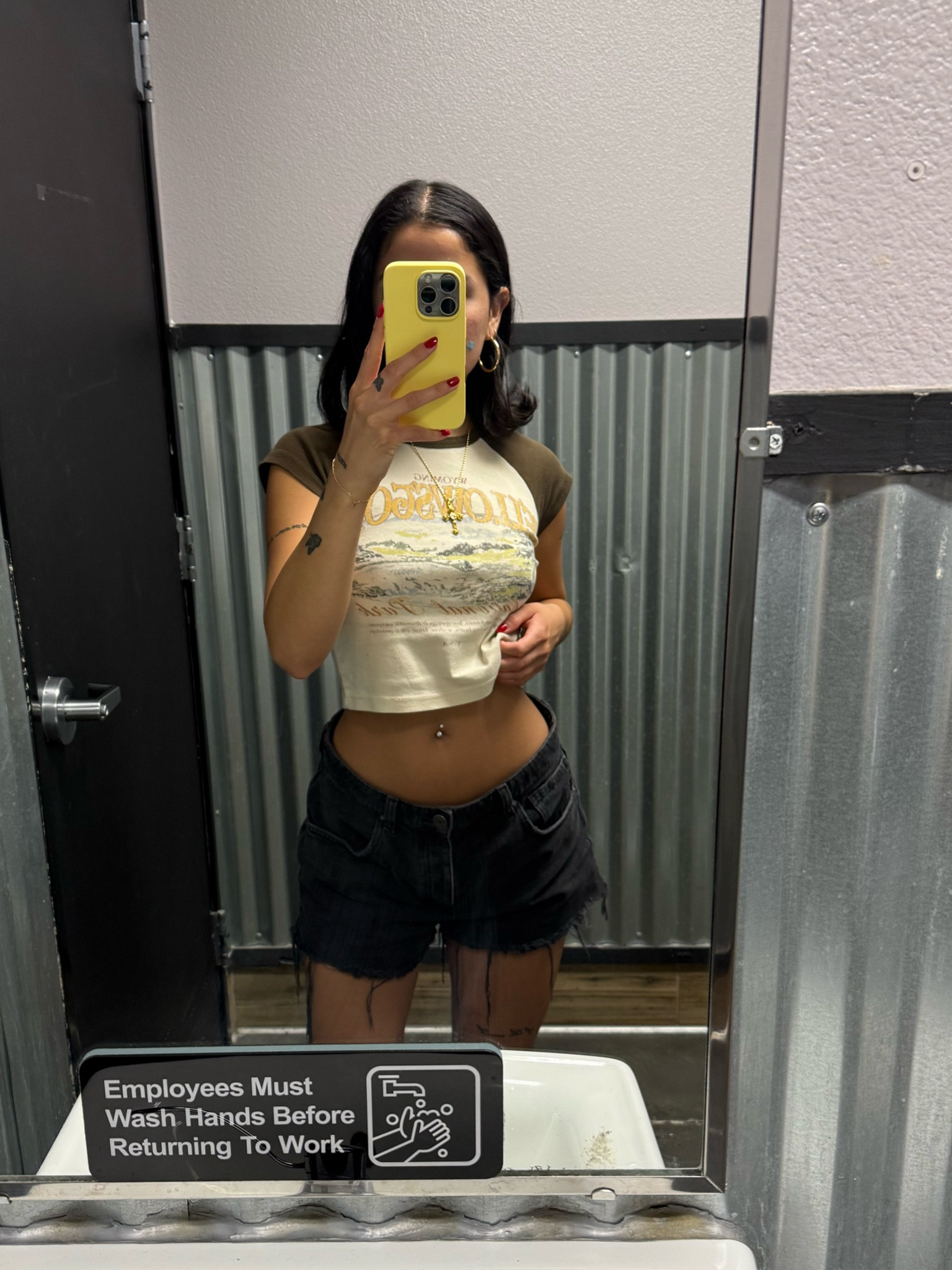 My fav casual shorts ATM💌 I get a waist 30 for a baggier fit