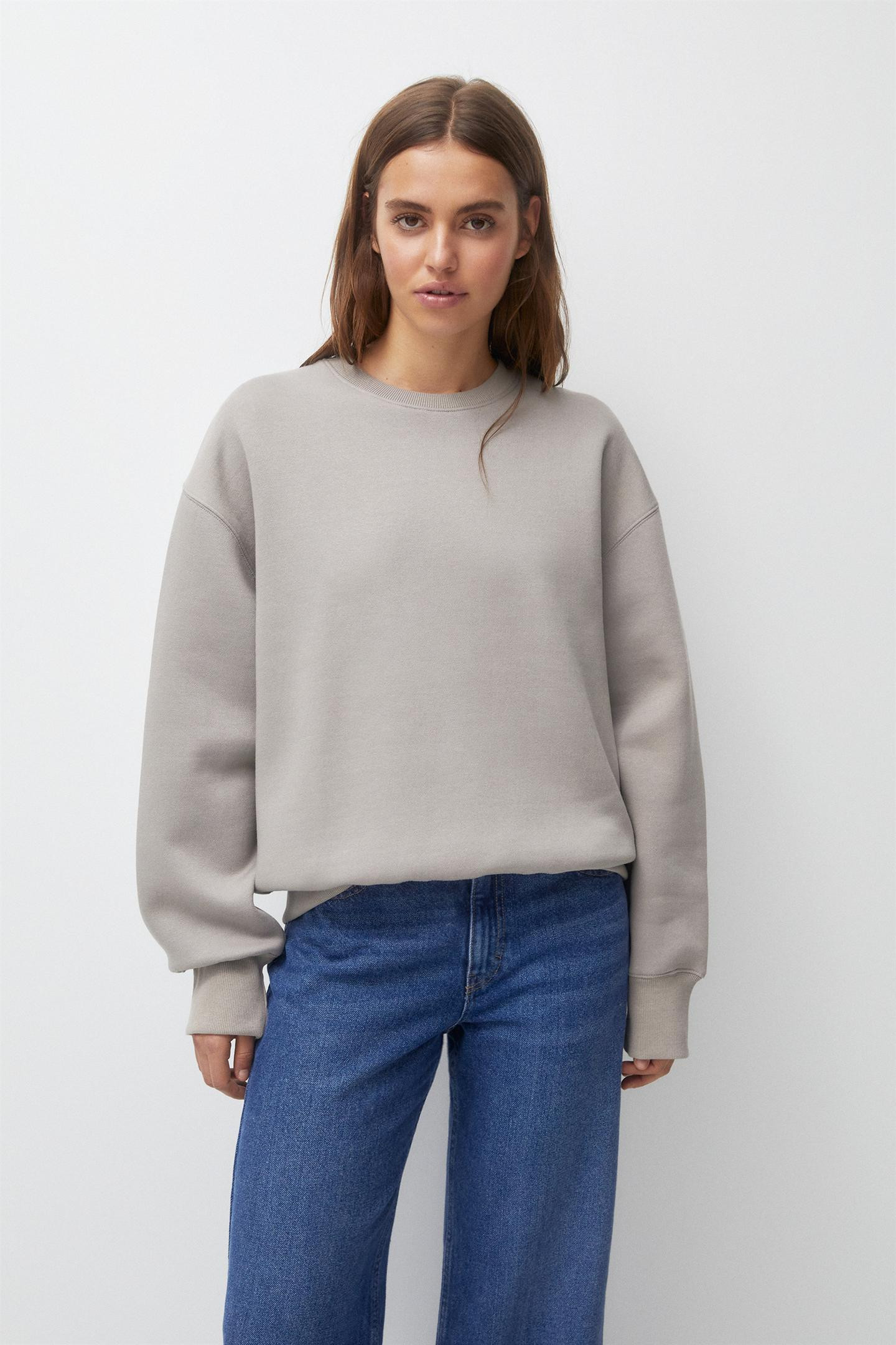 Basic oversize round neck sweatshirt | PULL and BEAR UK